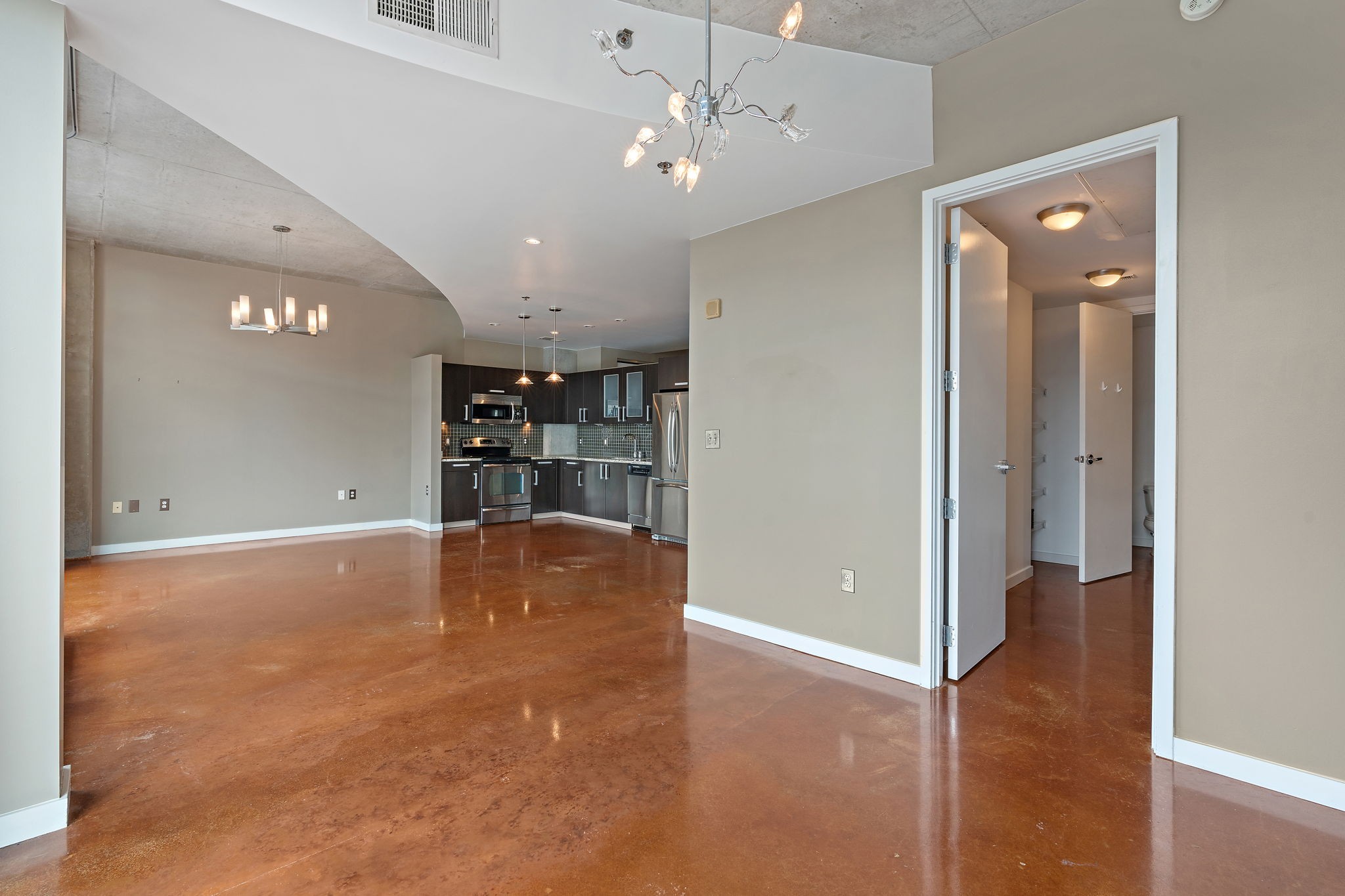 600 12th Ave S Unit: 1708