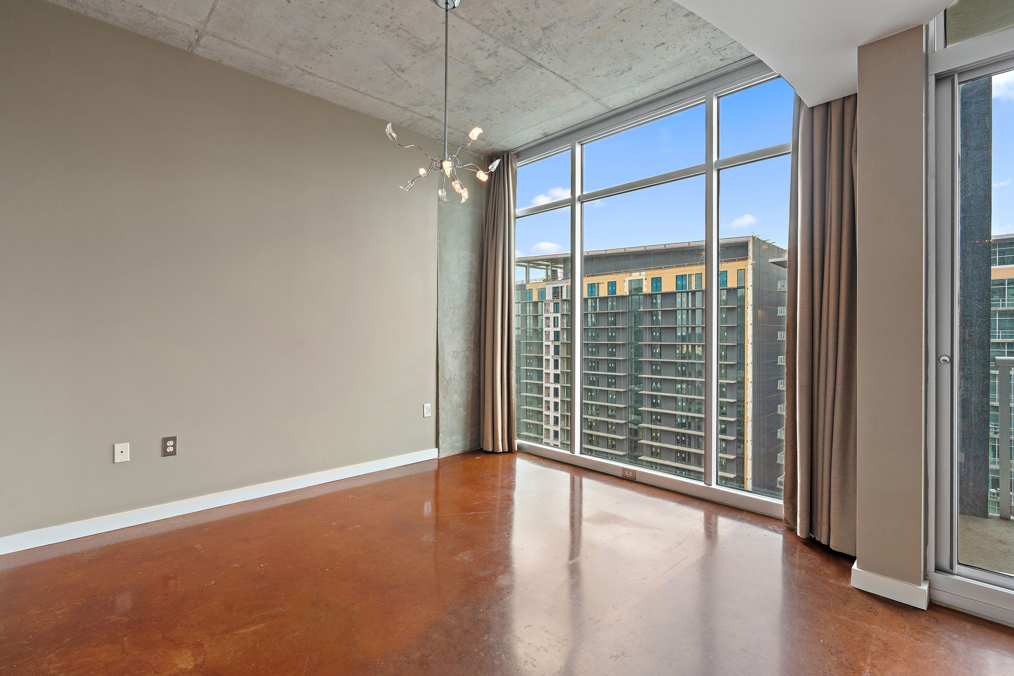 600 12th Ave S Unit: 1708