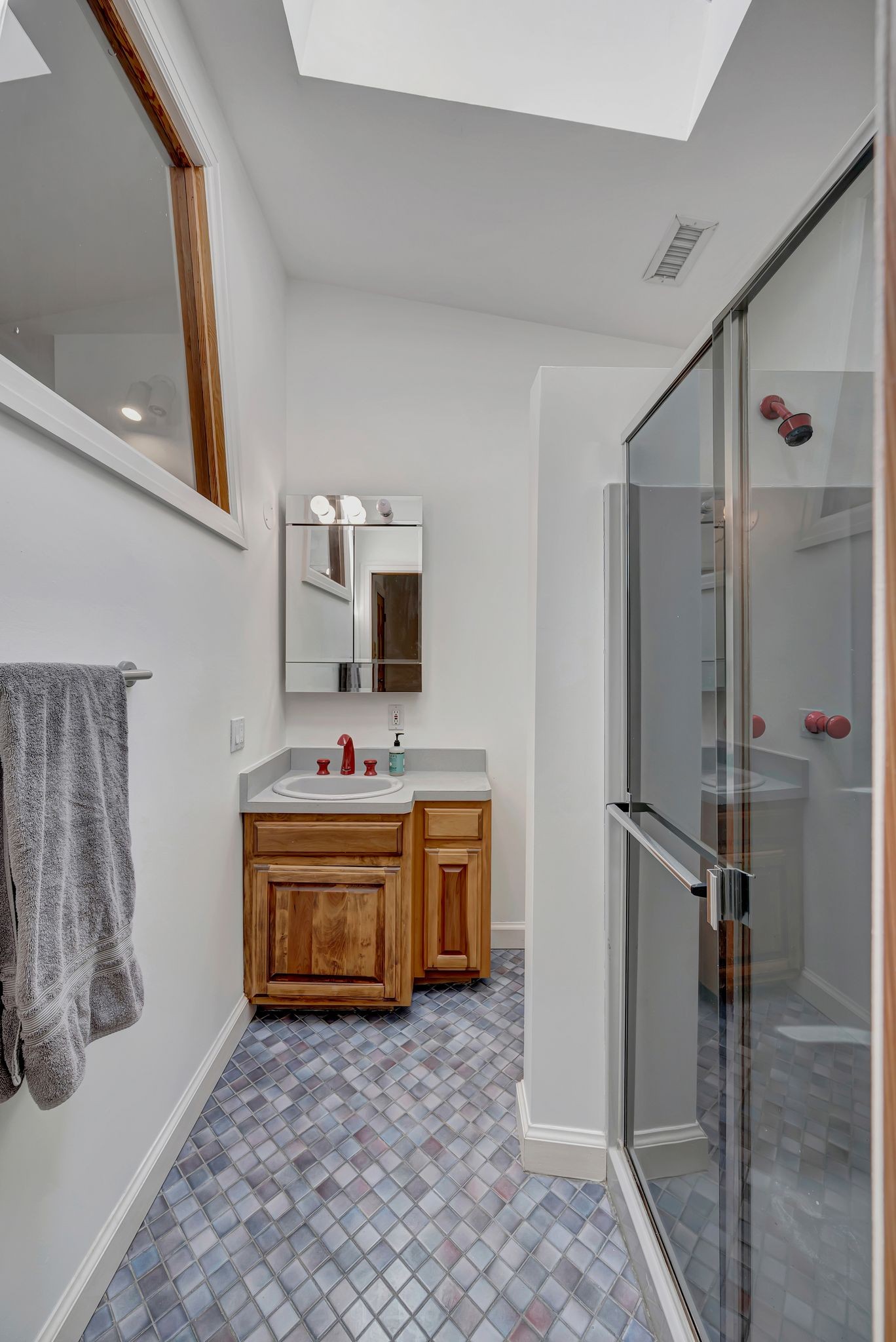 3605 Meadowbrook Ave