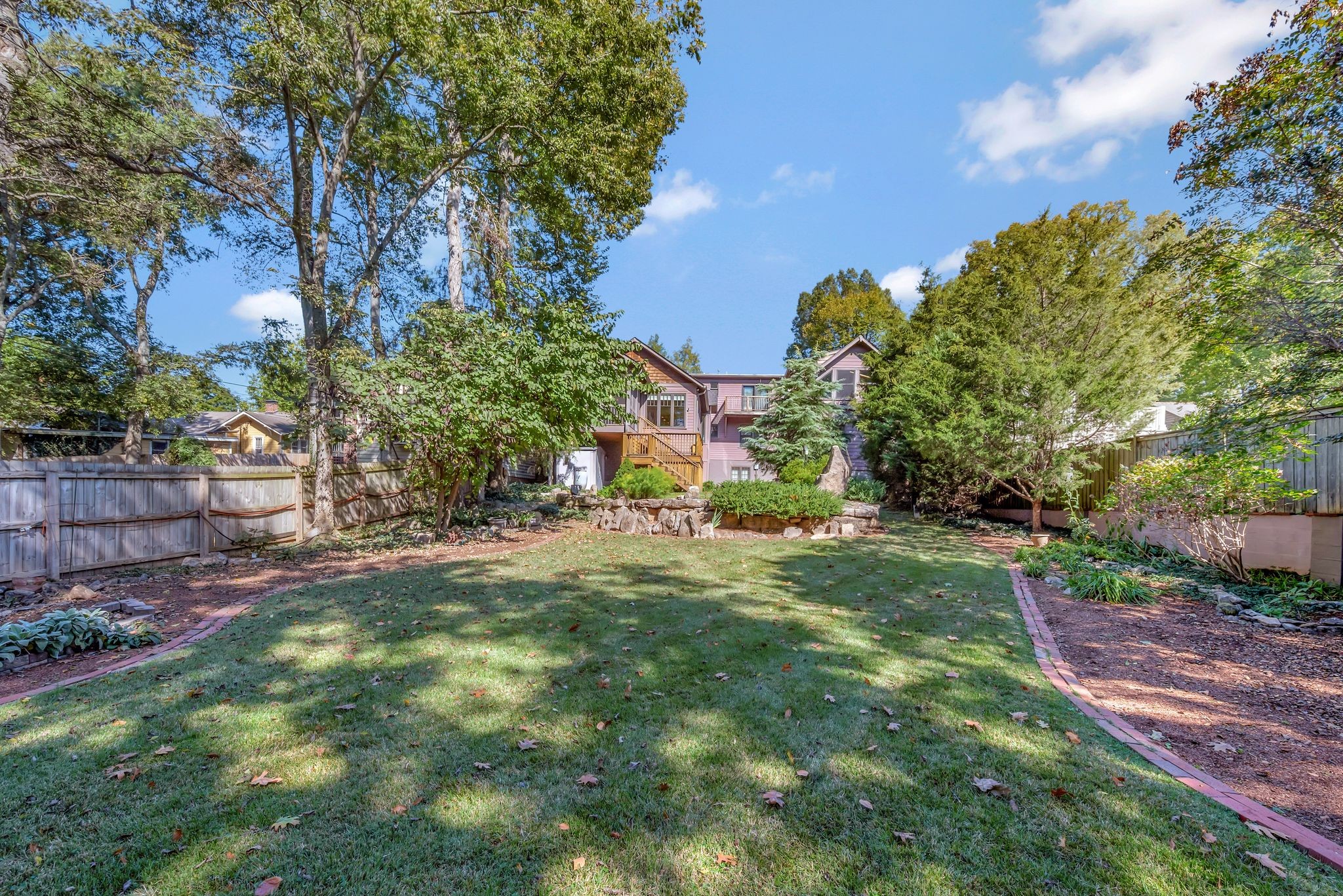 3605 Meadowbrook Ave