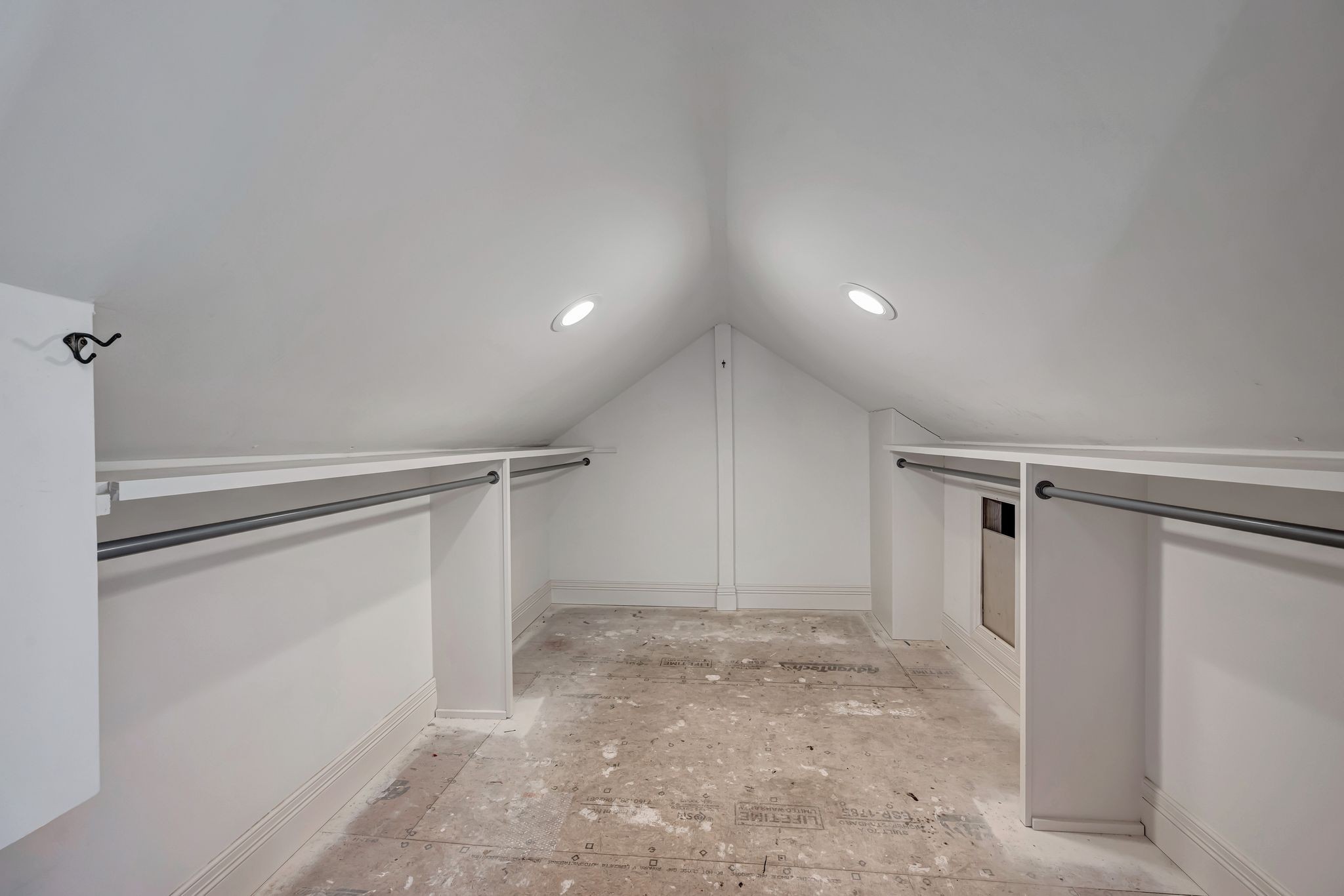 3605 Meadowbrook Ave