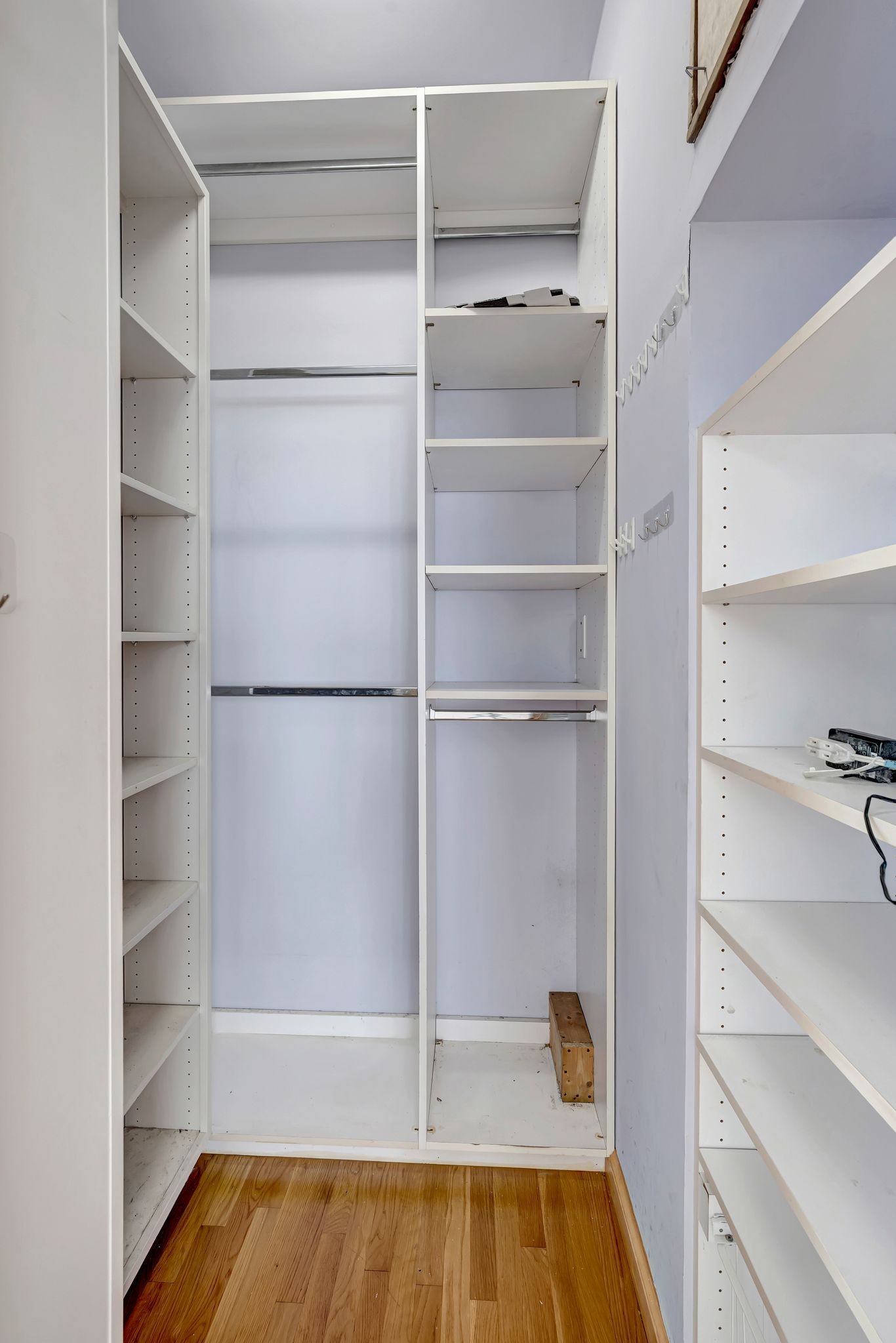 3605 Meadowbrook Ave