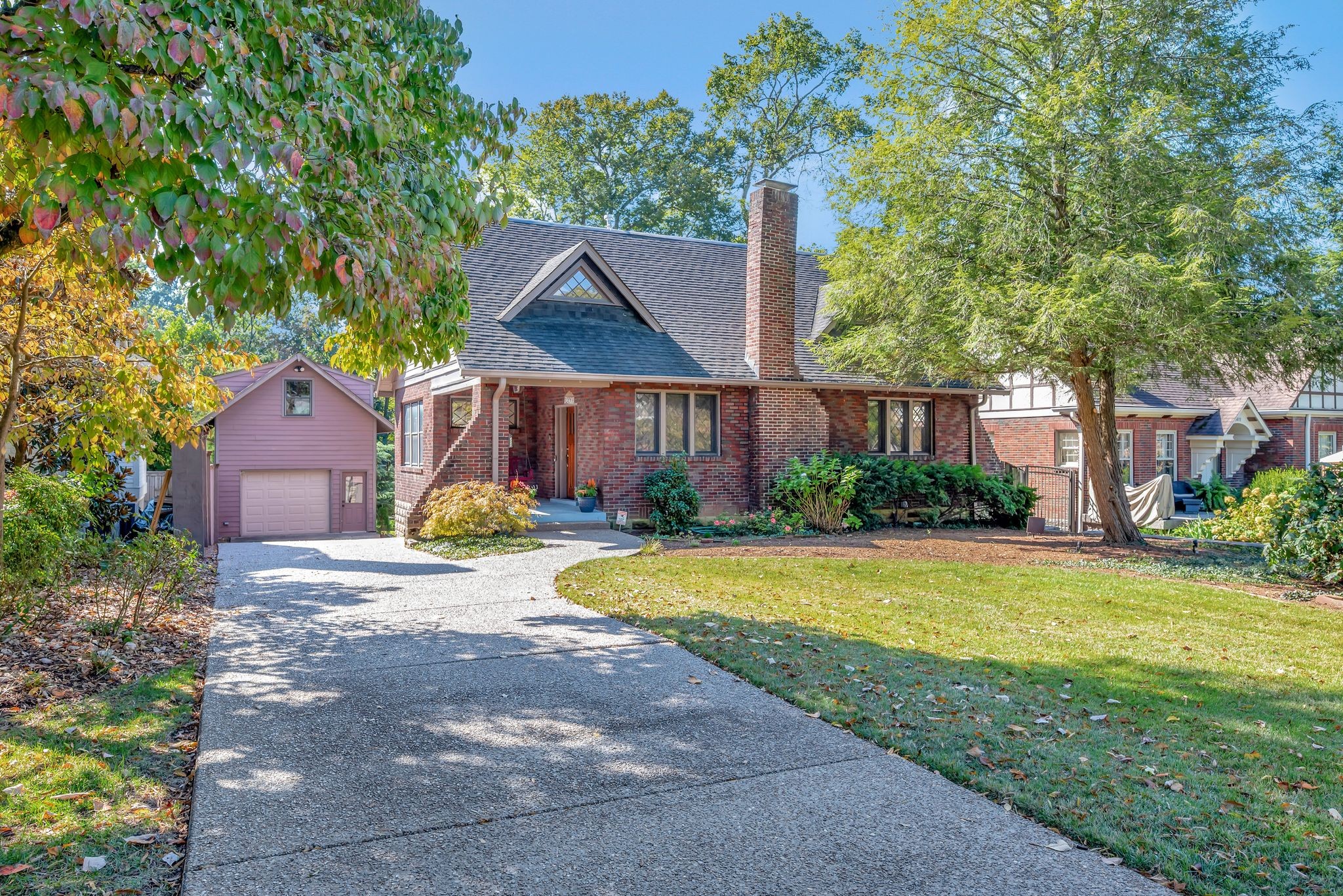 3605 Meadowbrook Ave