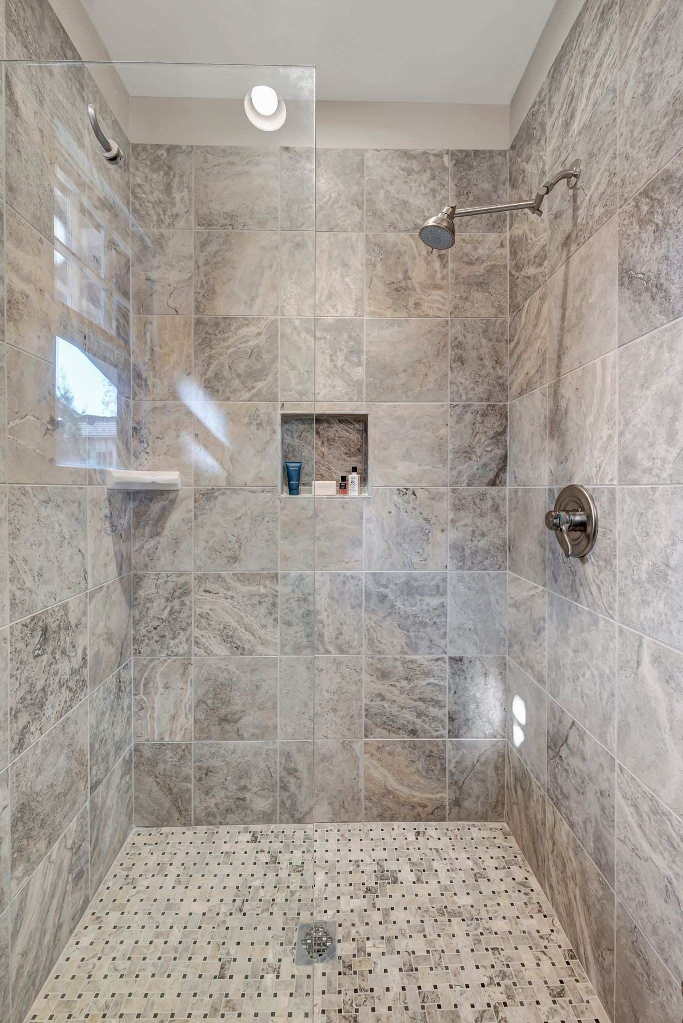 3605 Meadowbrook Ave