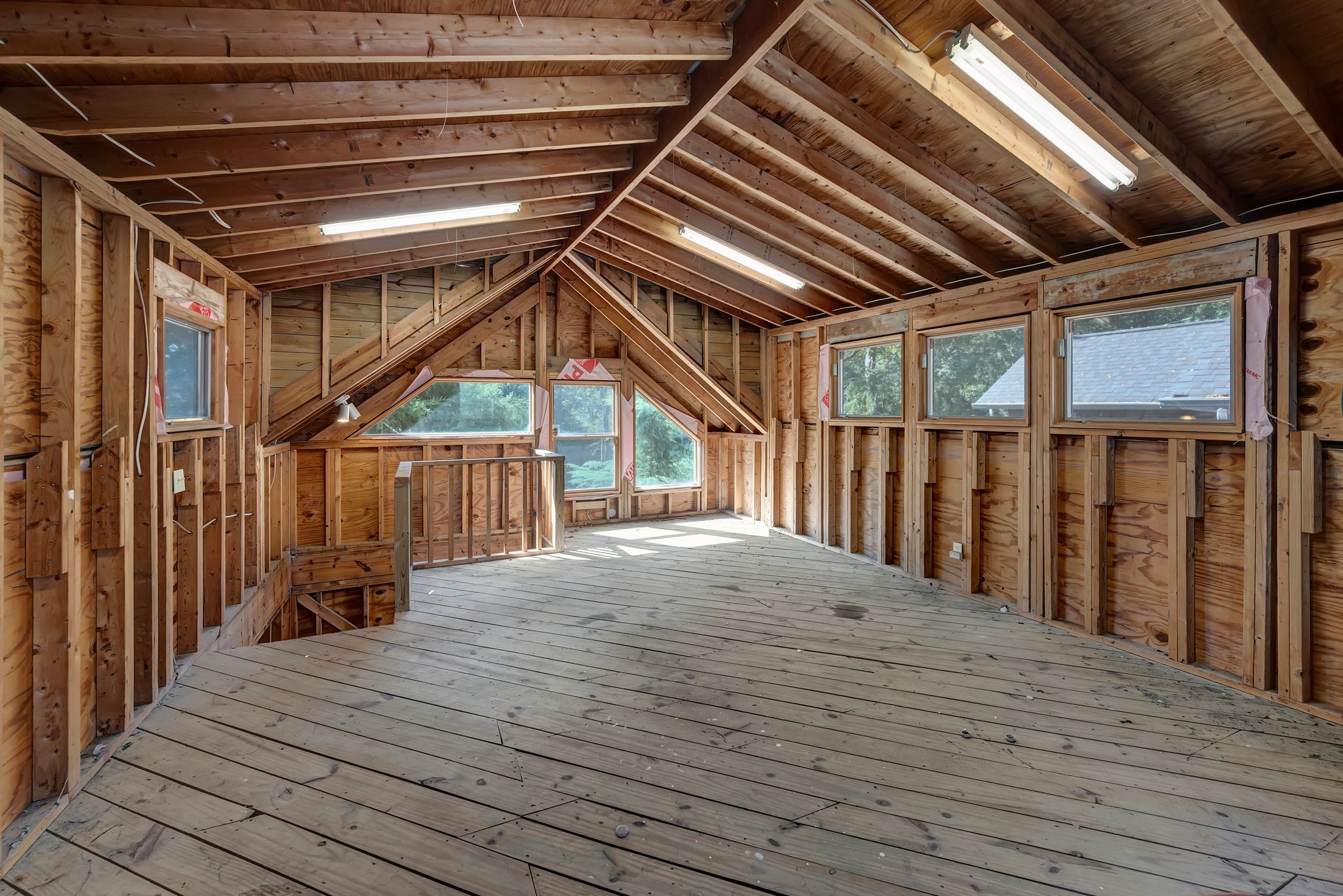 3605 Meadowbrook Ave