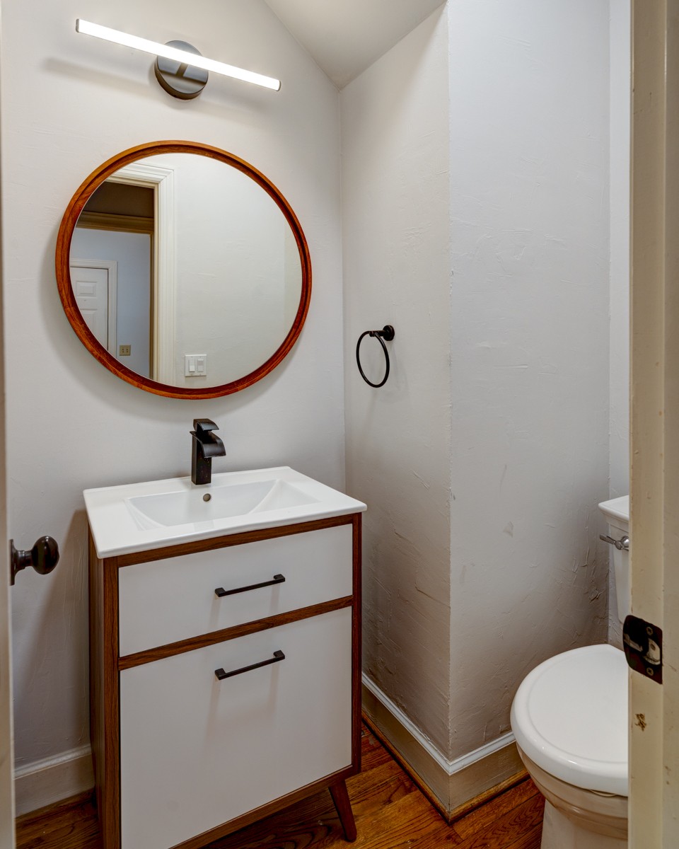 60 Ravenwood Hills Cir