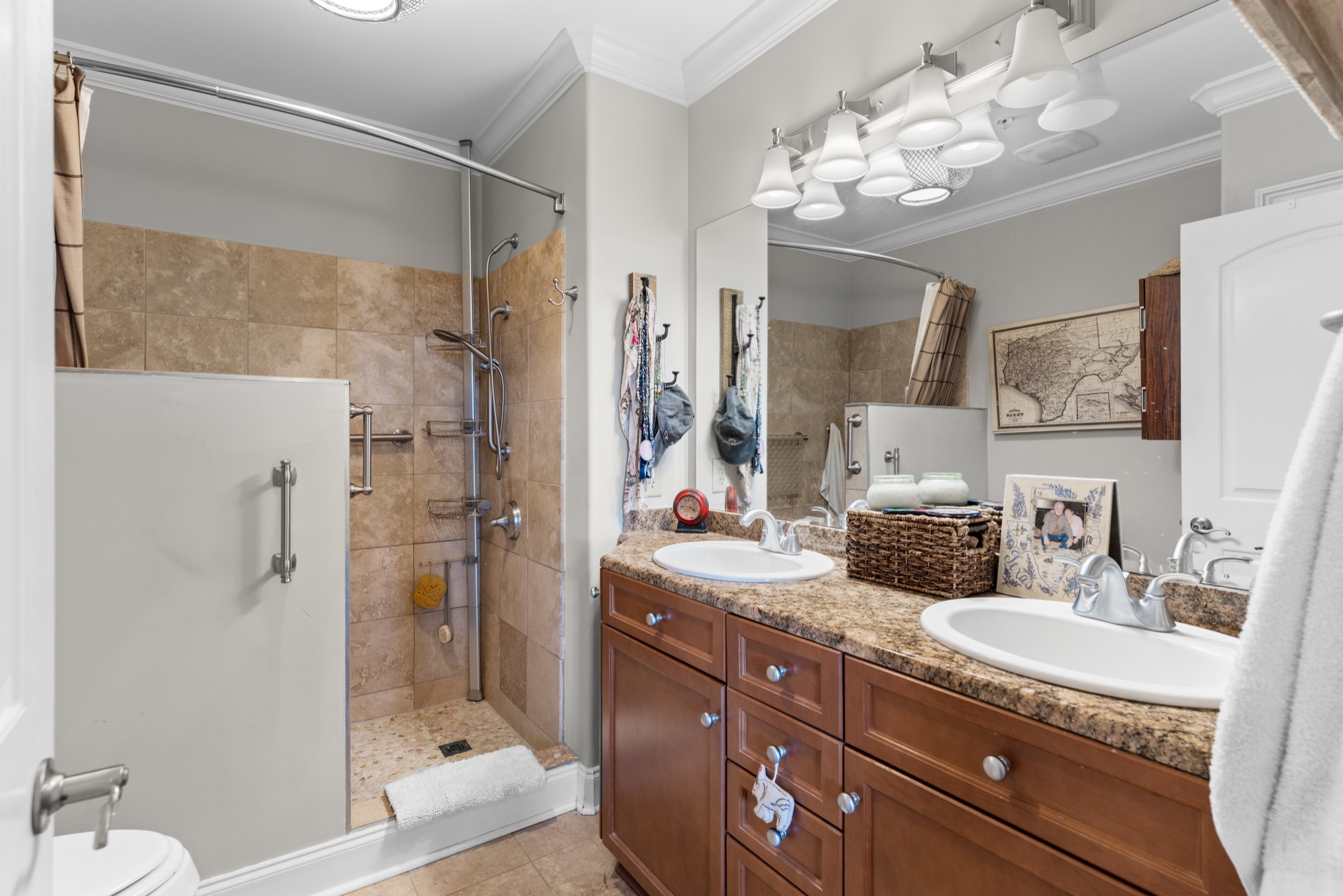 400 Warioto Way Unit: 809