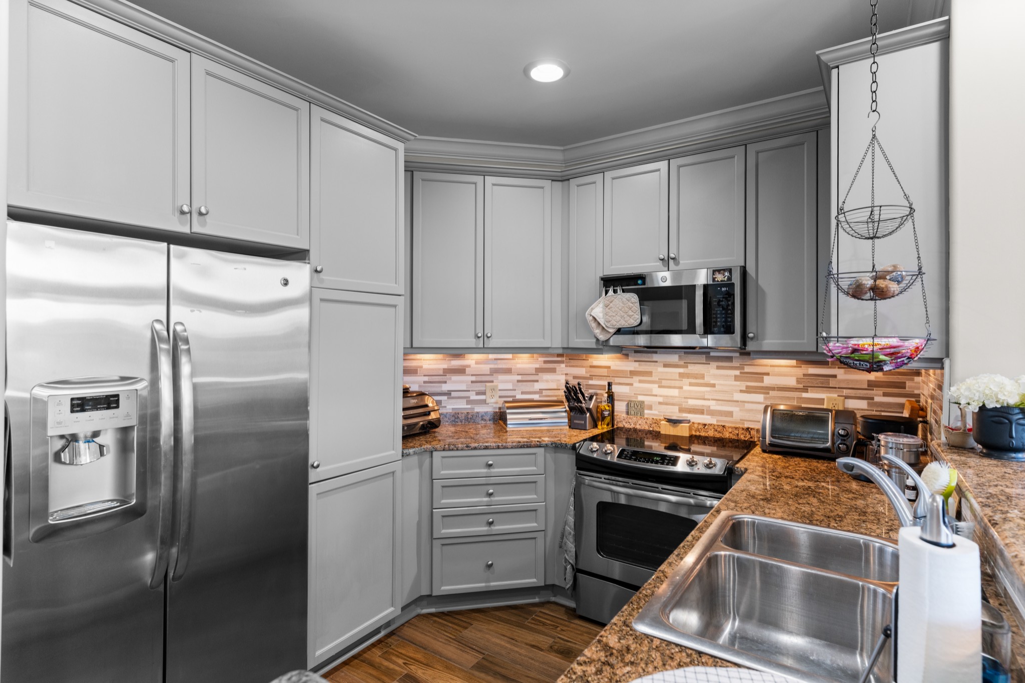 400 Warioto Way Unit: 809