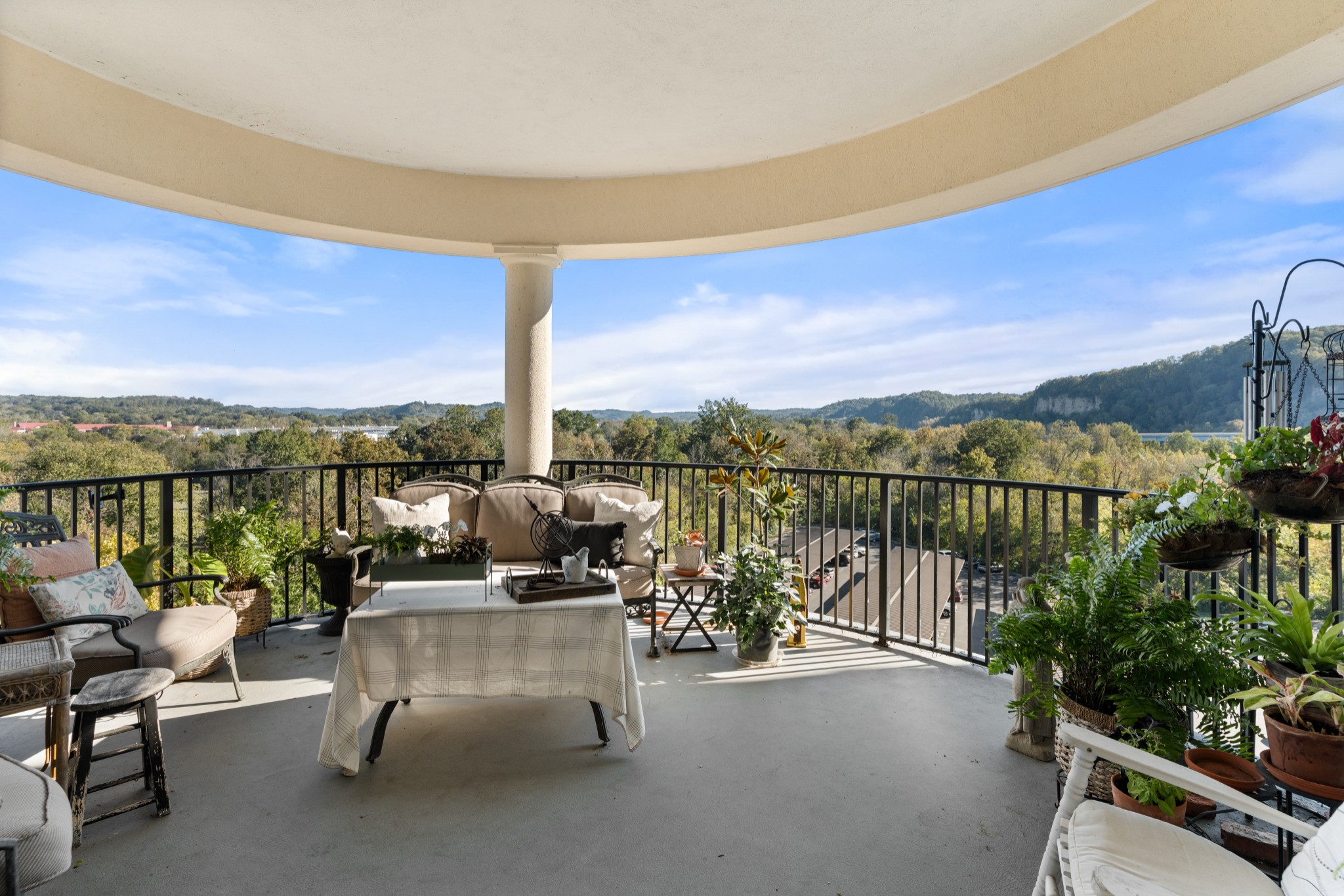 400 Warioto Way Unit: 809