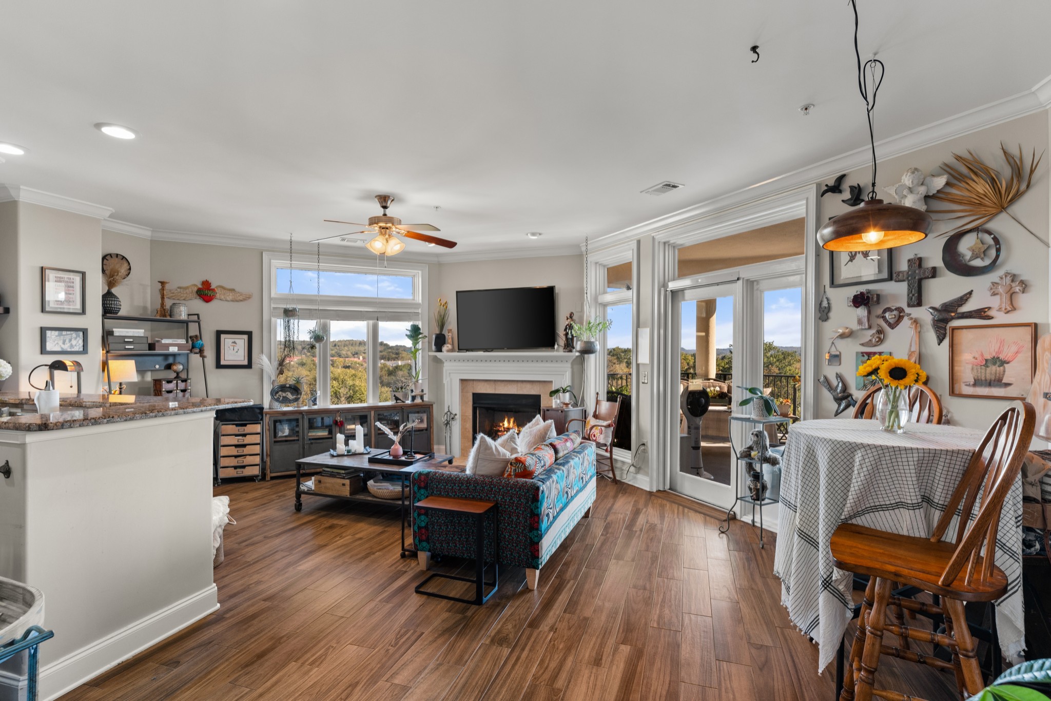 400 Warioto Way Unit: 809