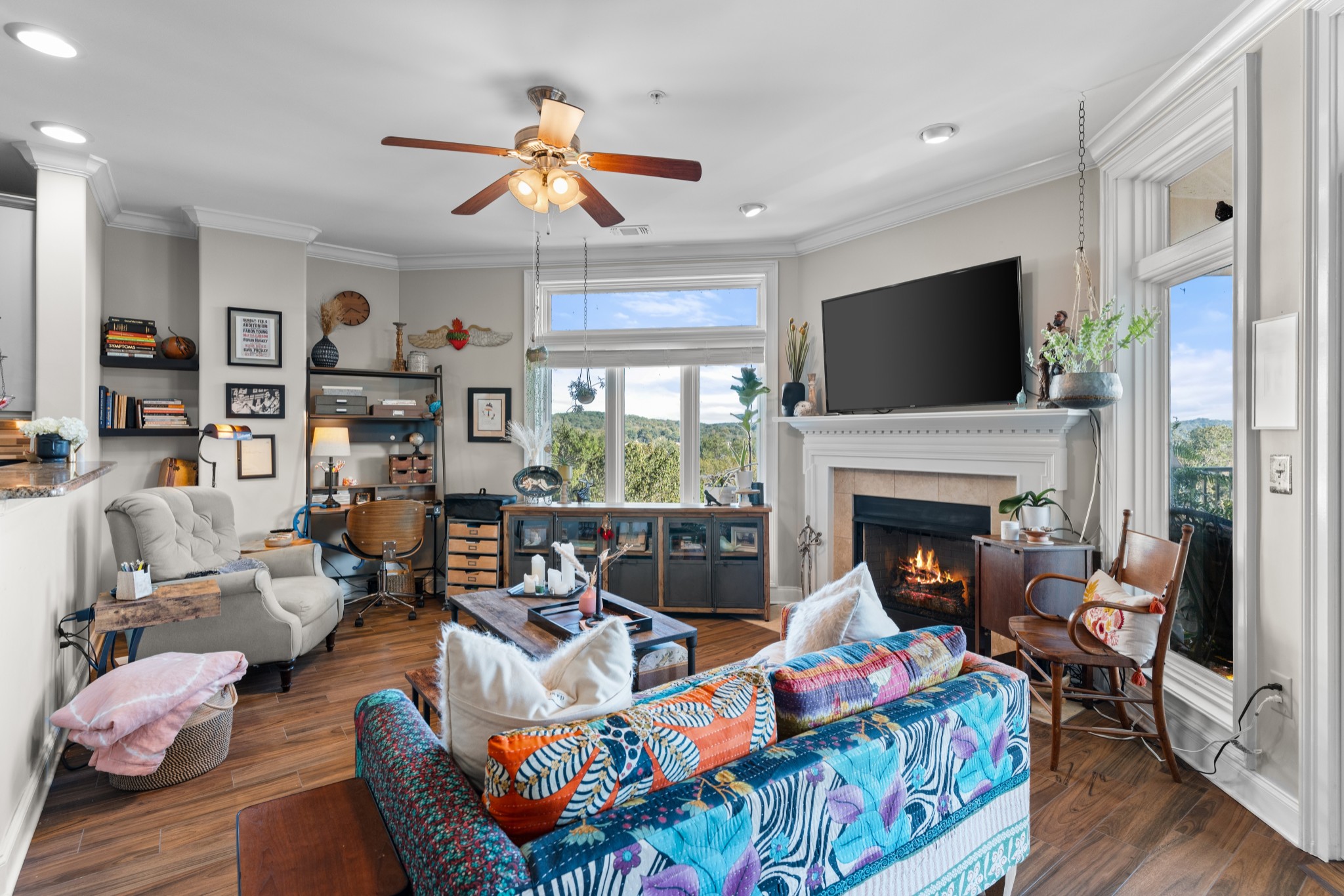 400 Warioto Way Unit: 809