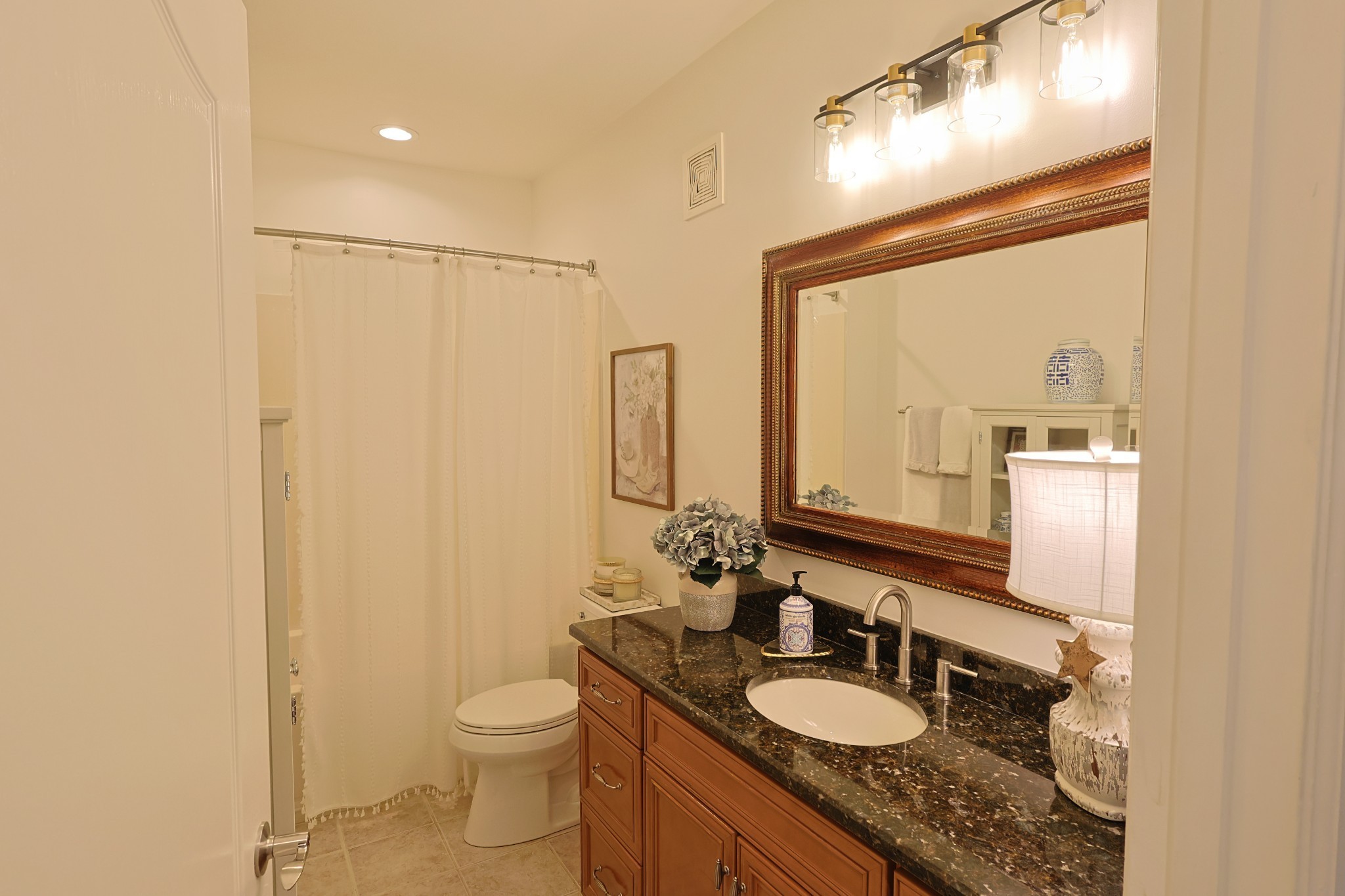 307 Seven Springs Way Unit: 304