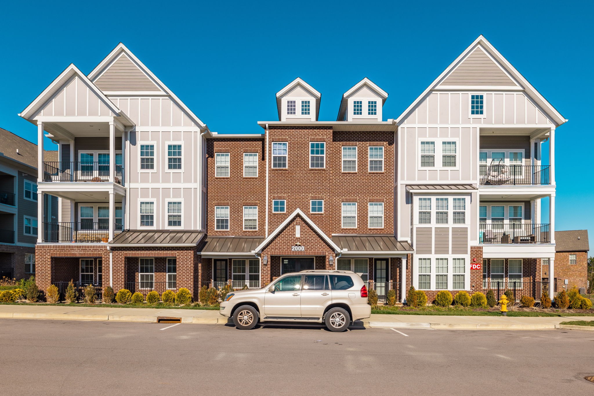 2000 Shadow Green Dr Unit: 302