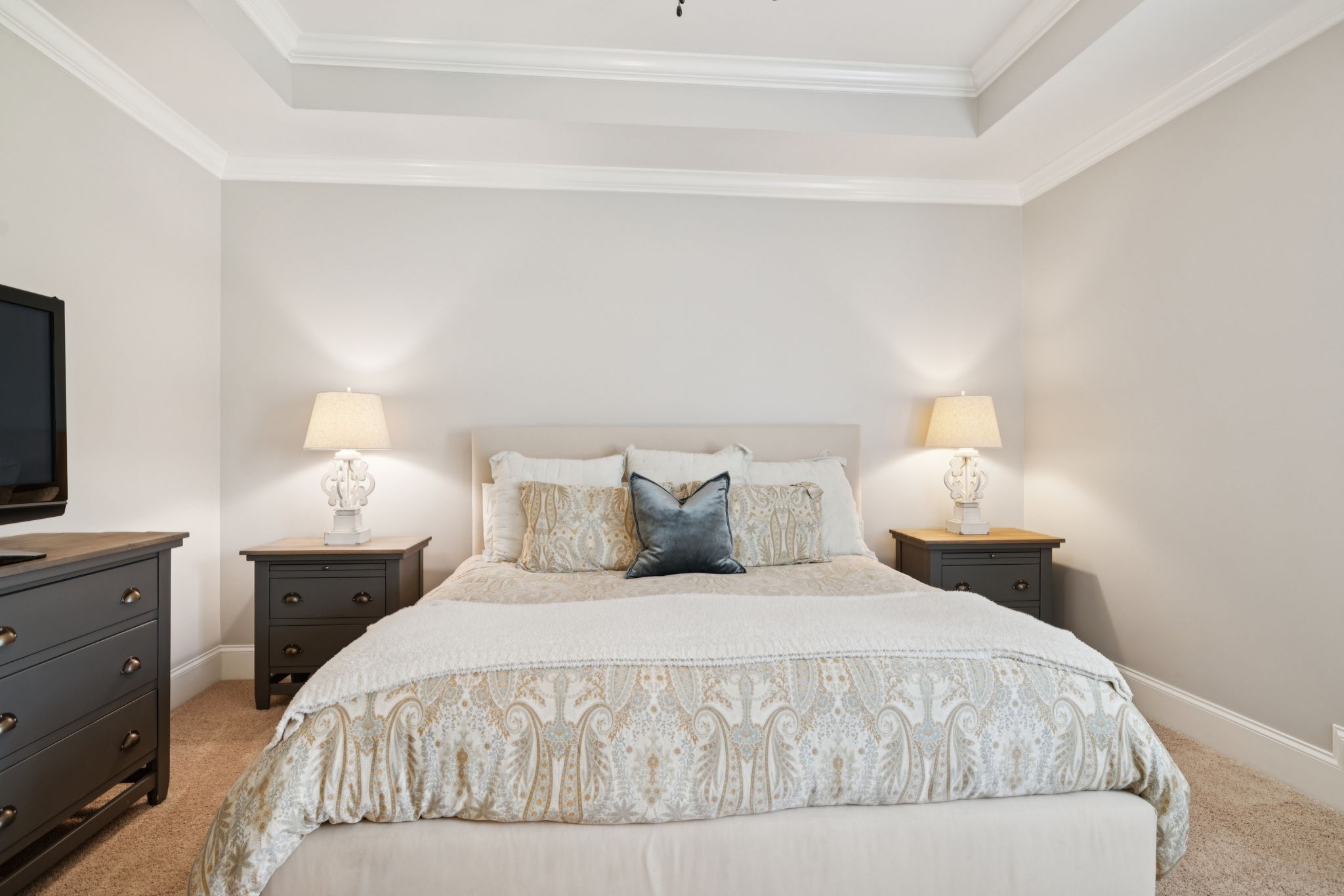 2433 Durham Manor Dr