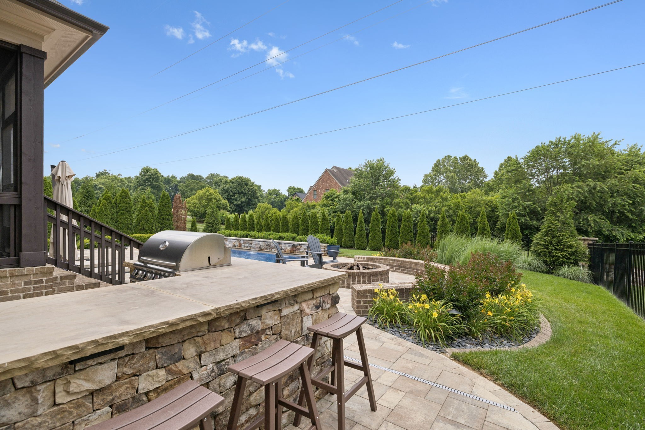 2433 Durham Manor Dr