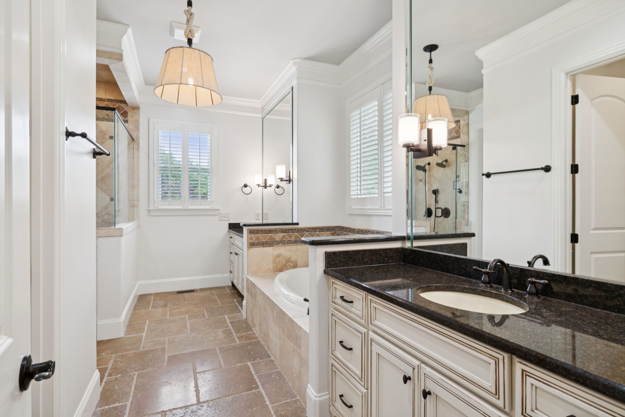 2433 Durham Manor Dr