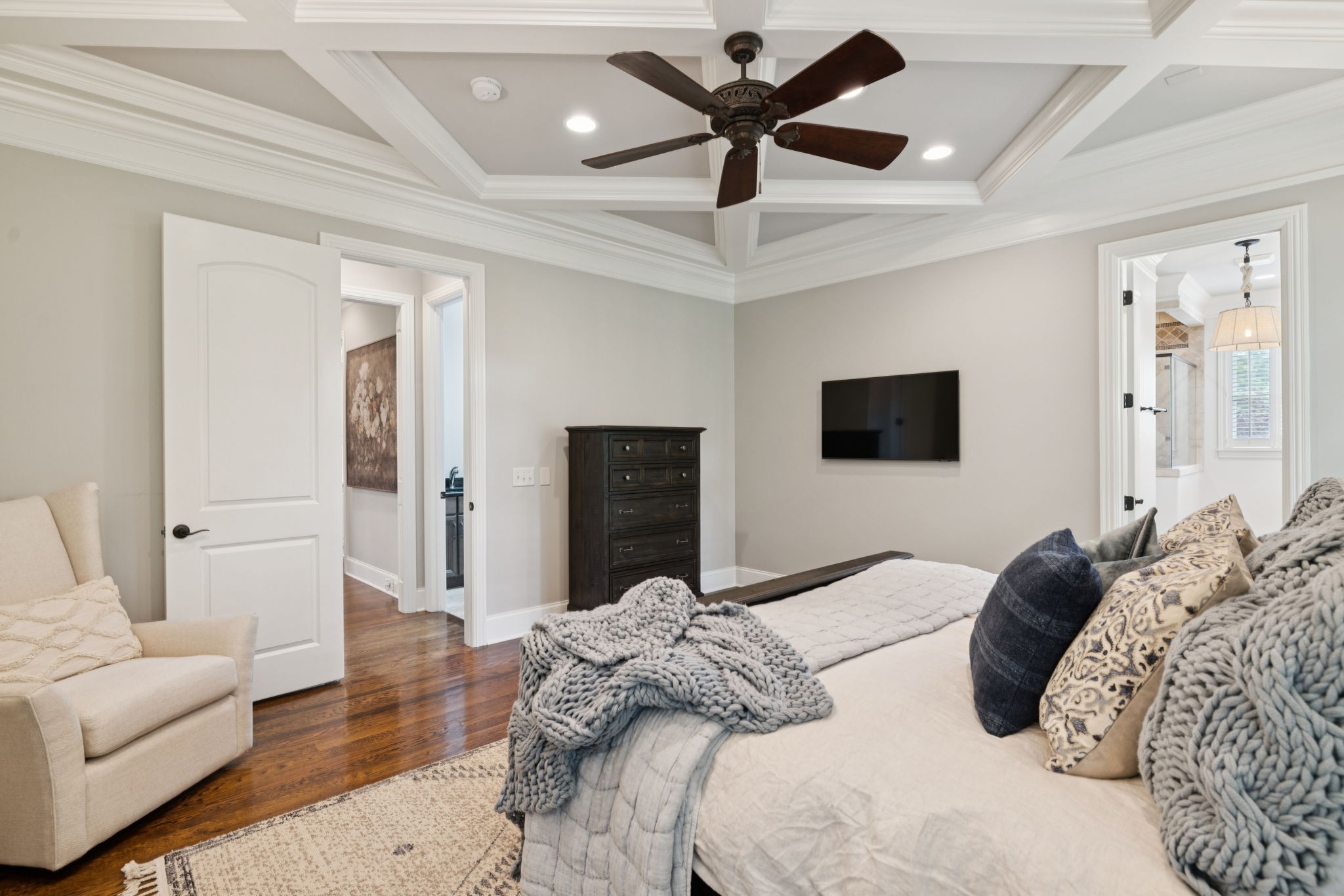 2433 Durham Manor Dr