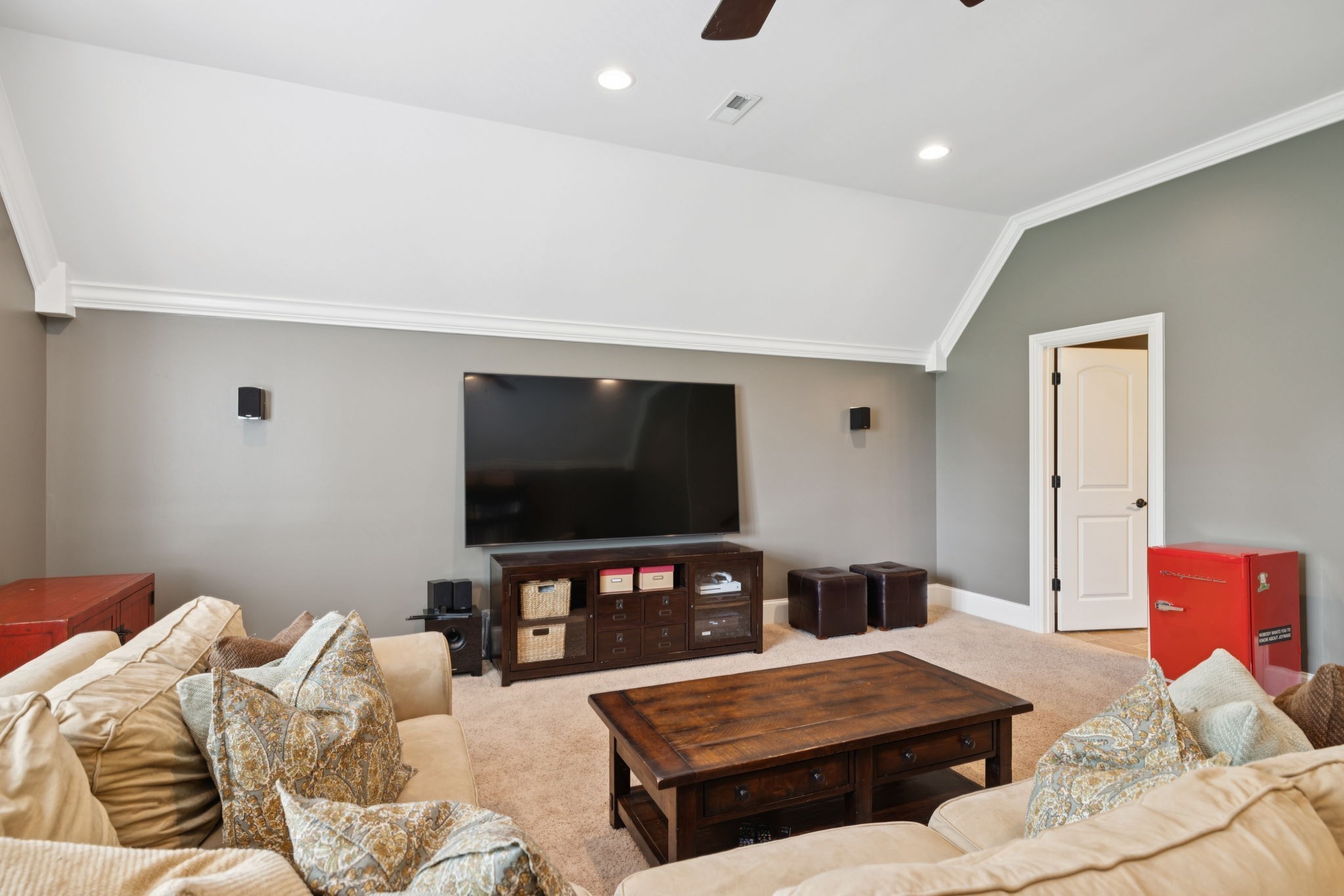 2433 Durham Manor Dr