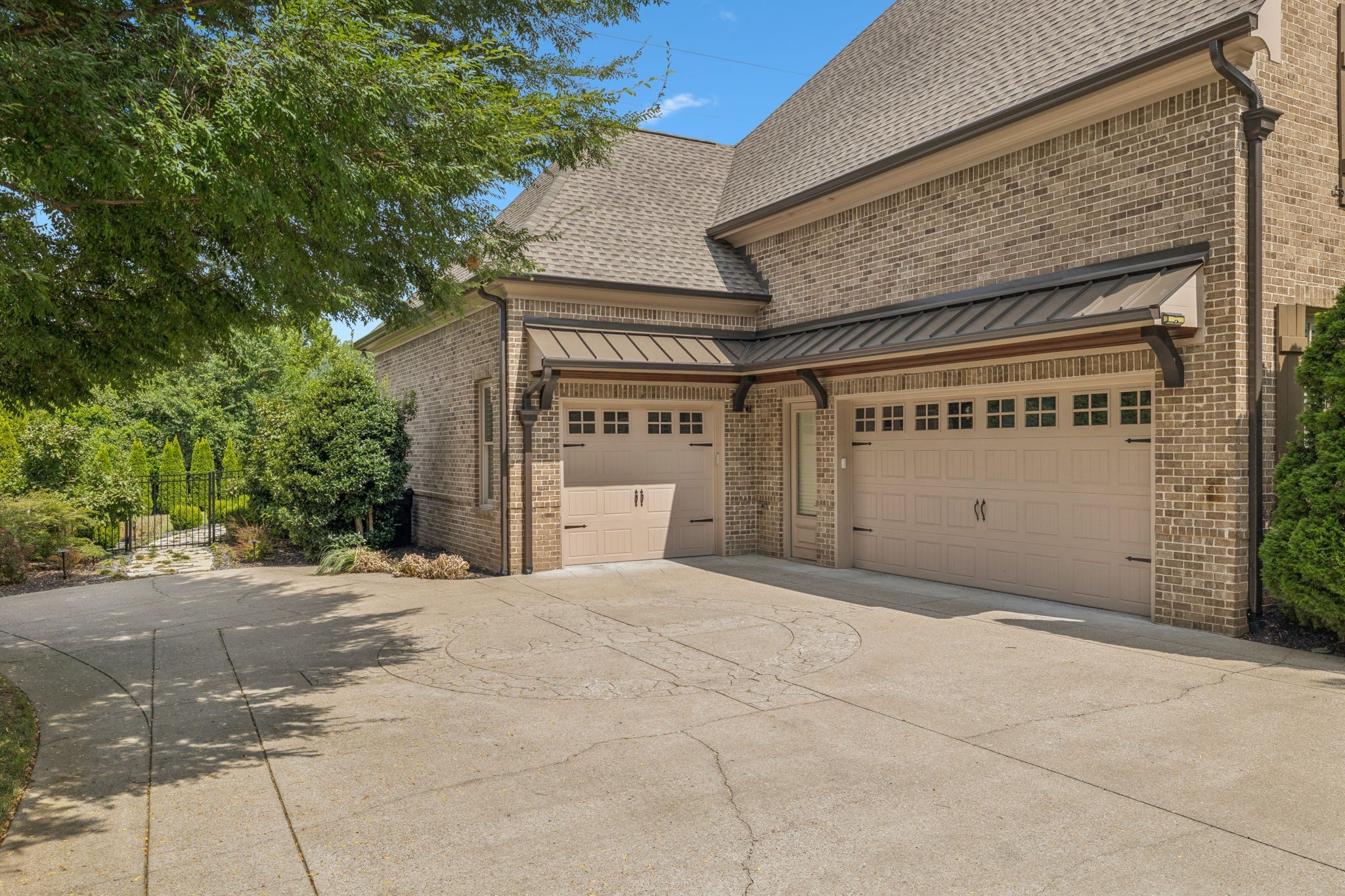 2433 Durham Manor Dr