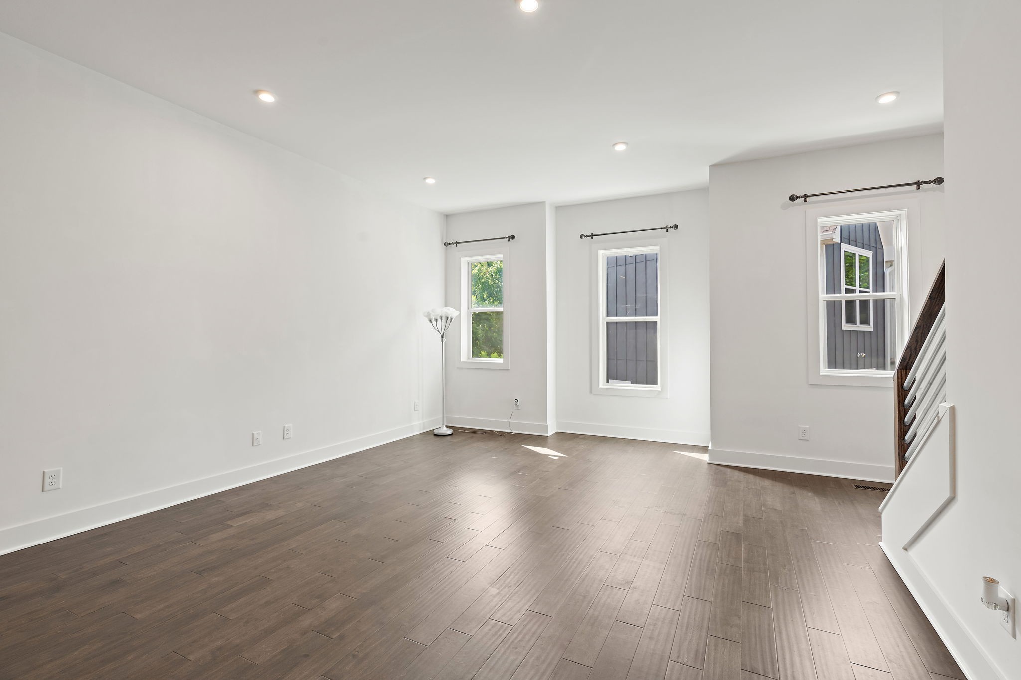 700 James Ave Unit: 33