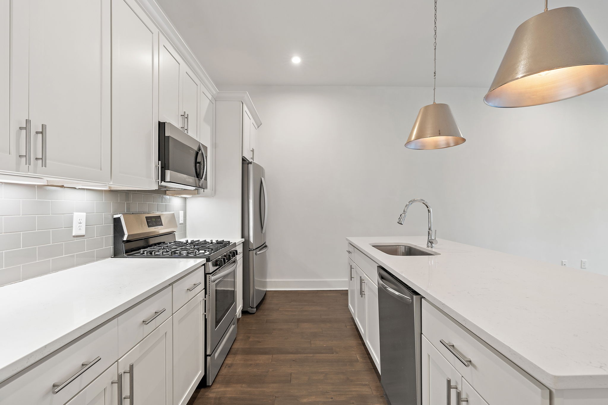 700 James Ave Unit: 33