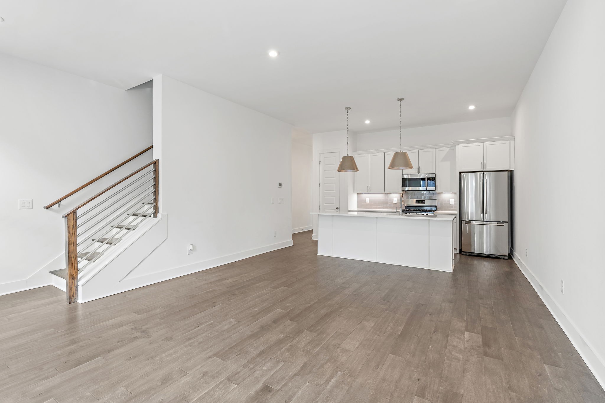 700 James Ave Unit: 33