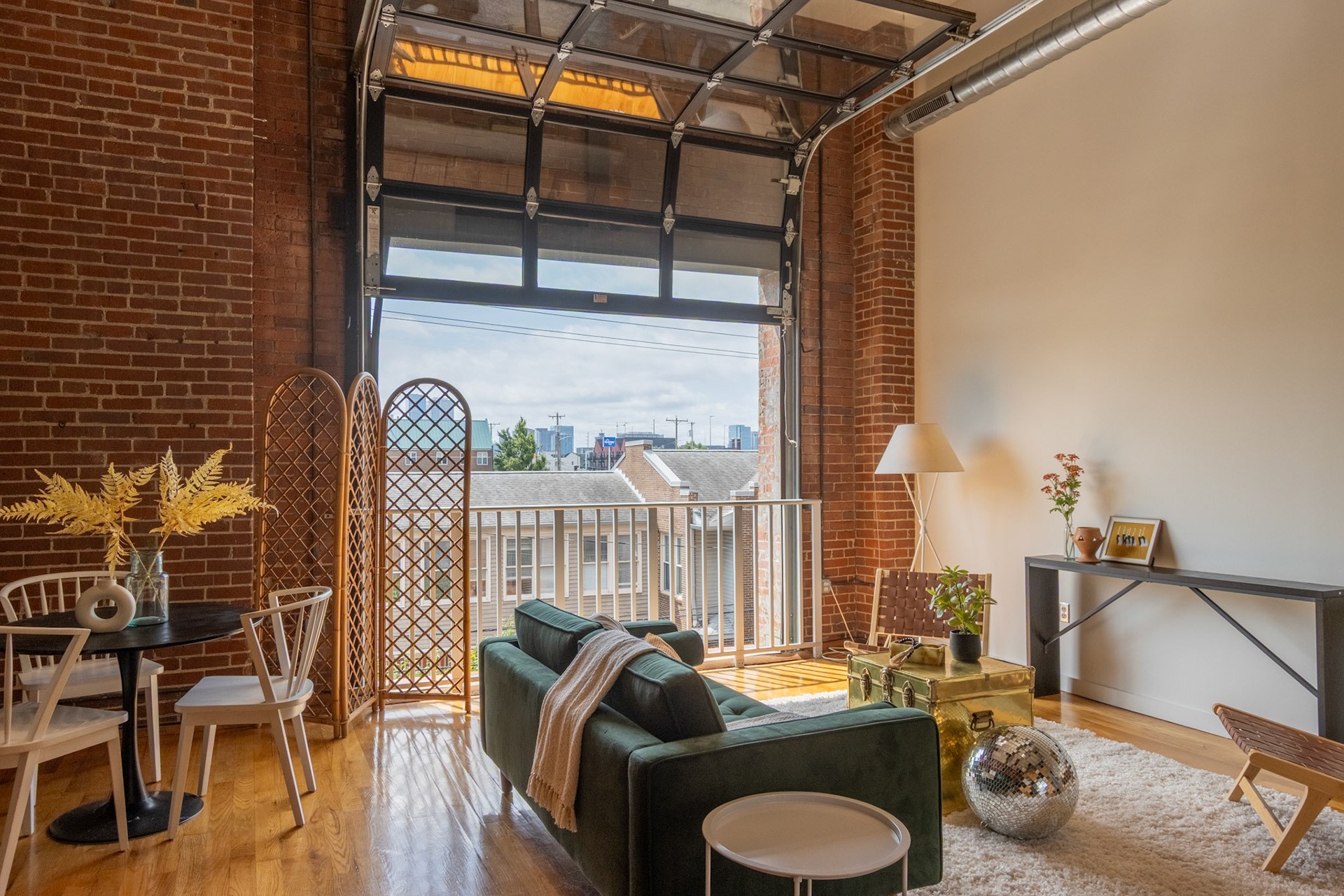 1350 Rosa L Parks Blvd Unit: 301