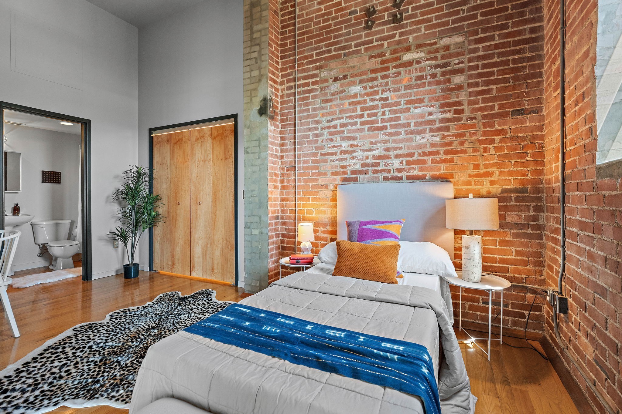 1350 Rosa L Parks Blvd Unit: 301