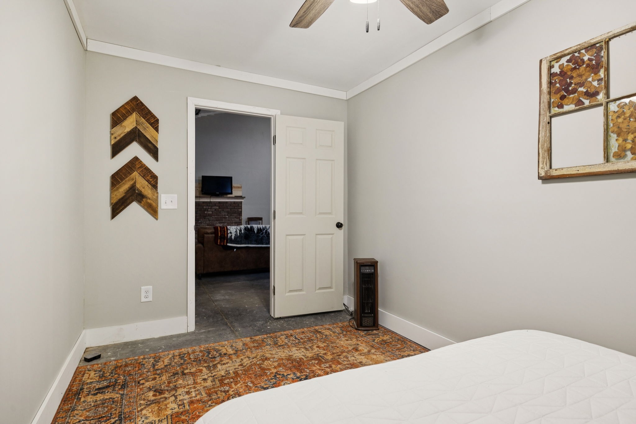 1399 Roberts Creek Rd