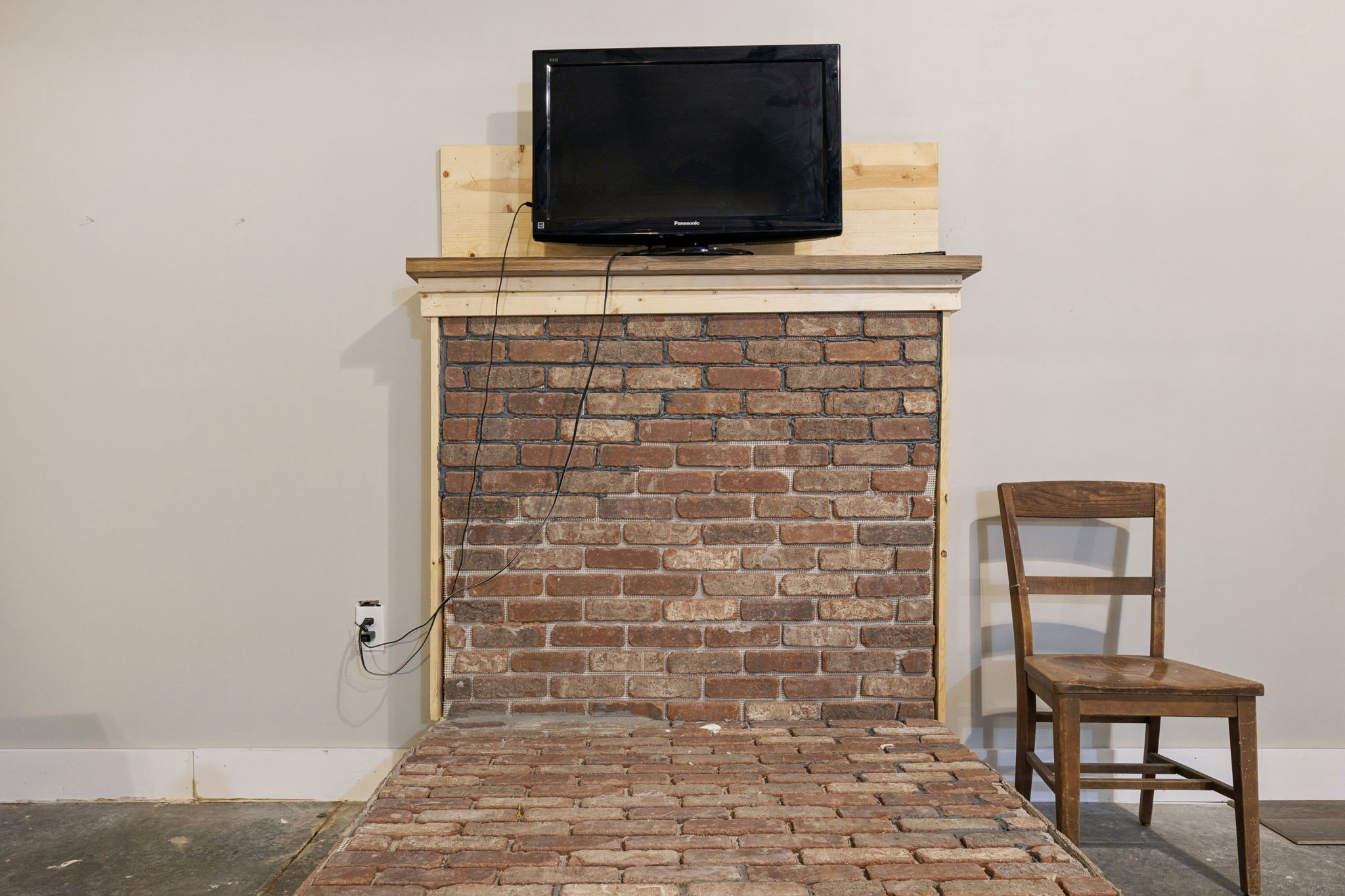 1399 Roberts Creek Rd