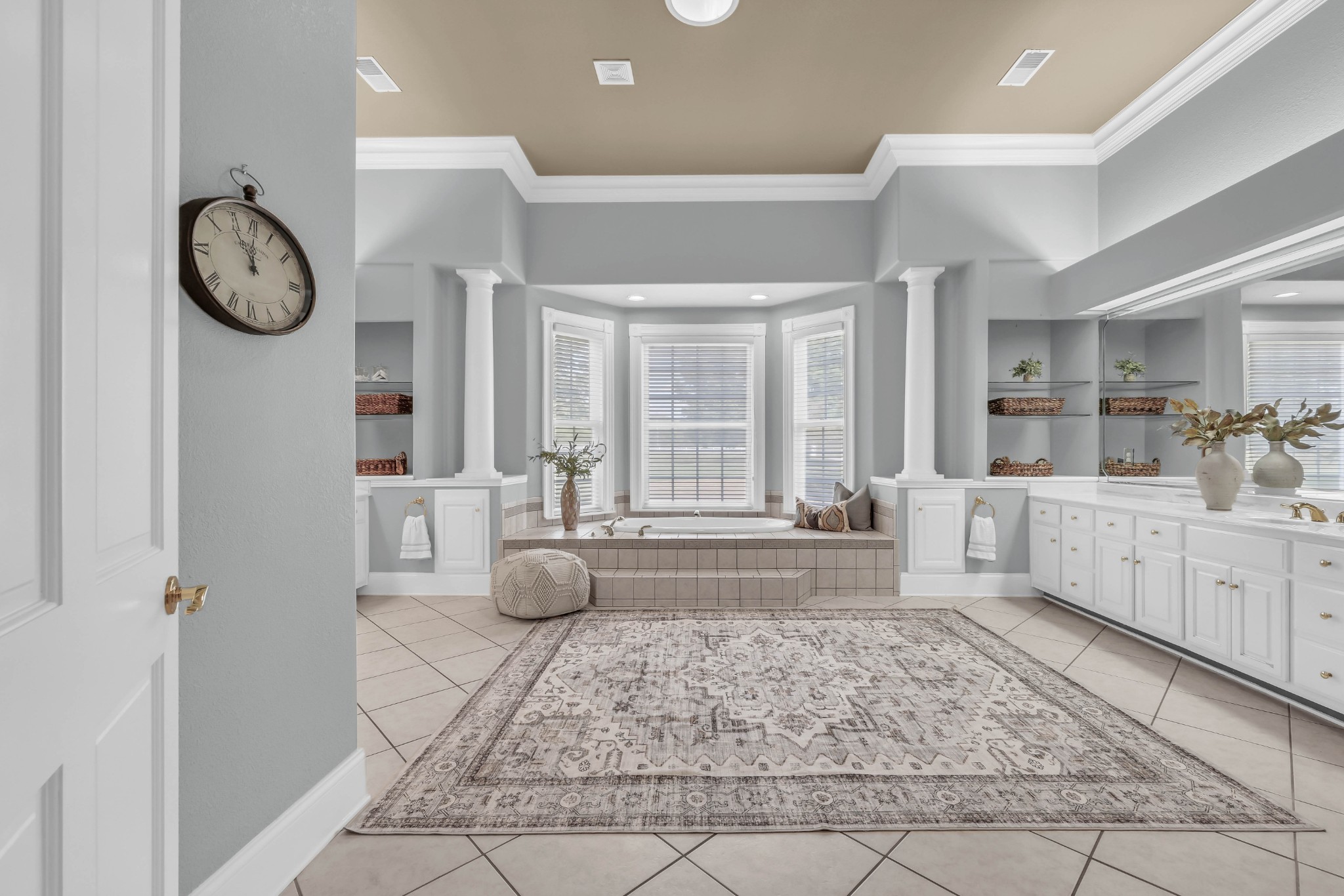 2360 Memorial Drive Ext