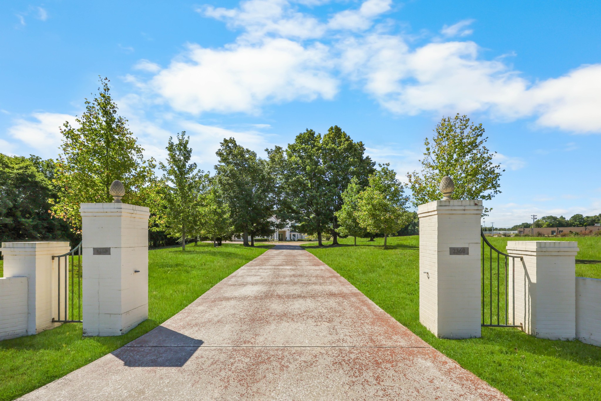 2360 Memorial Drive Ext