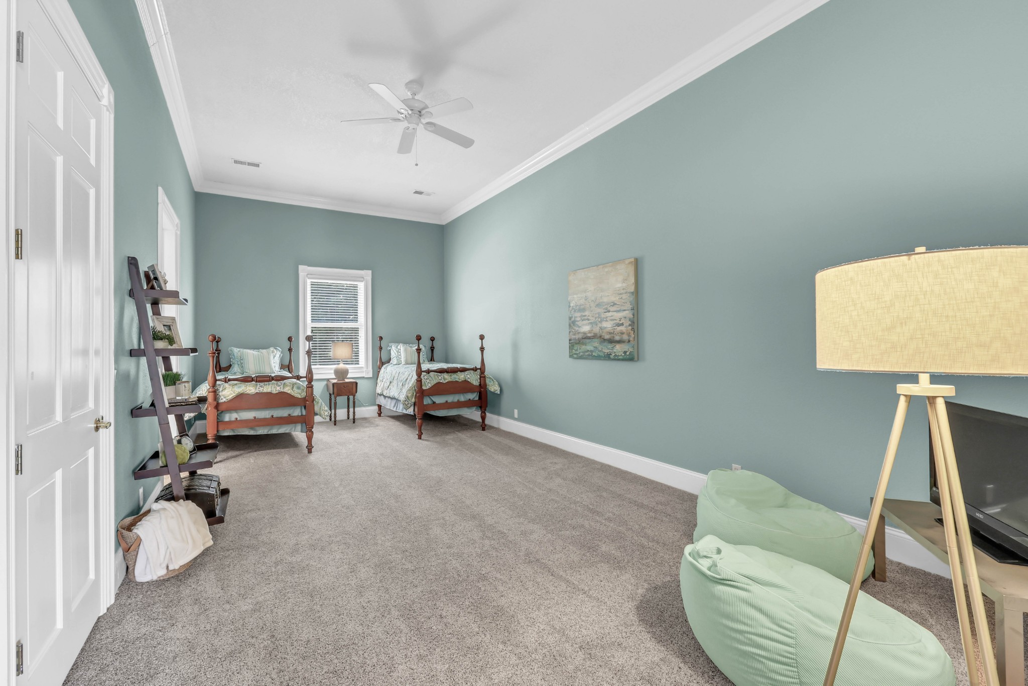 2360 Memorial Drive Ext