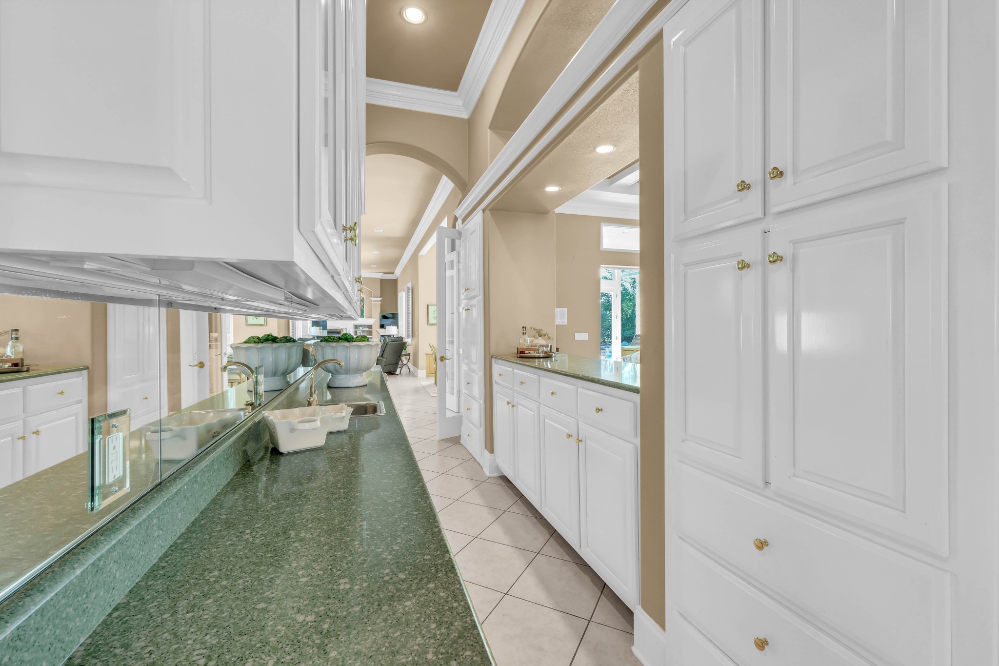 2360 Memorial Drive Ext