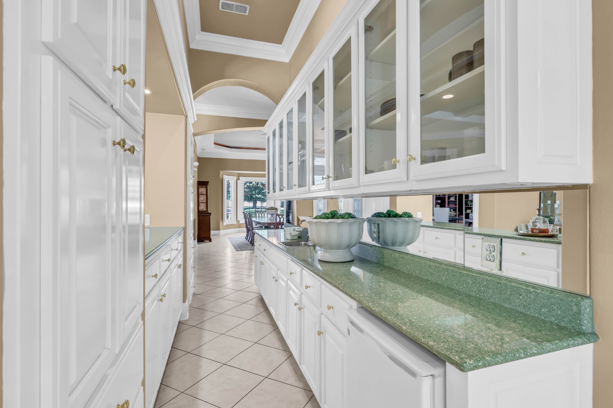 2360 Memorial Drive Ext