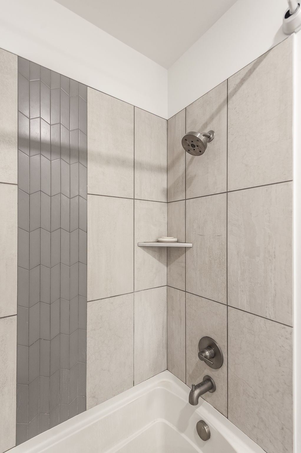 1041 E Trinity Ln Unit: 301