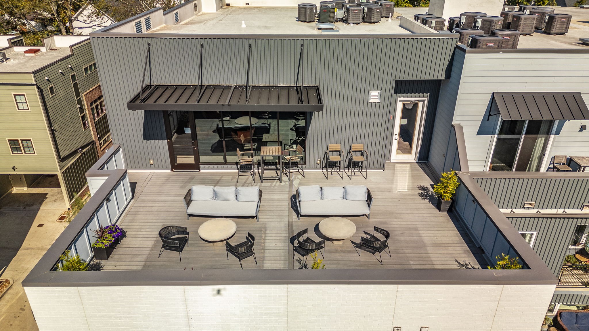 1041 E Trinity Ln Unit: 301