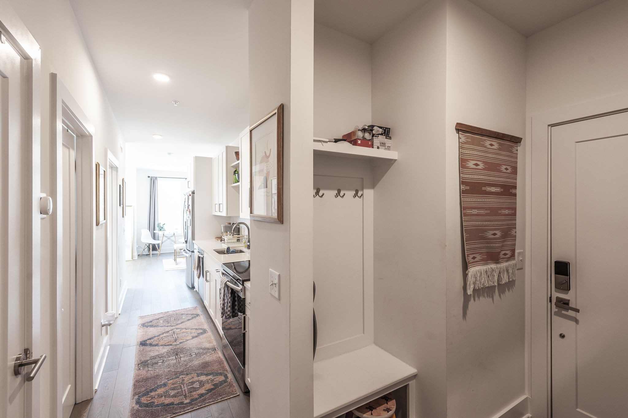 1041 E Trinity Ln Unit: 301