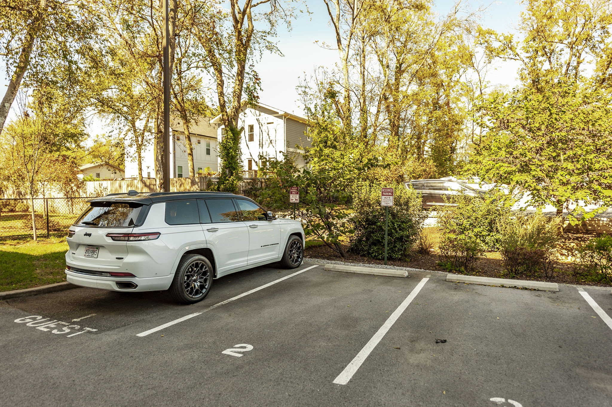 1041 E Trinity Ln Unit: 301