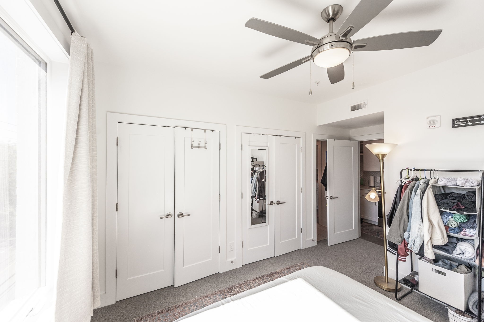 1041 E Trinity Ln Unit: 301