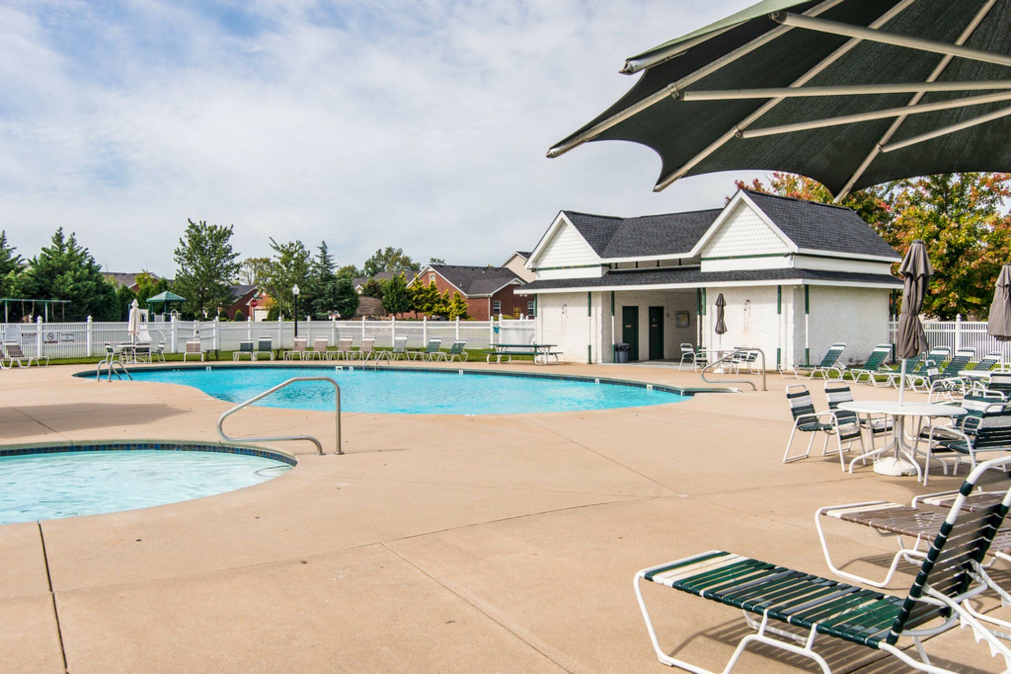 327 Forest Glen Circle