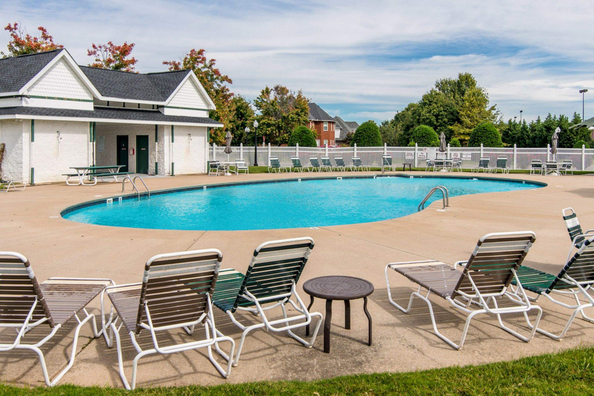 327 Forest Glen Circle