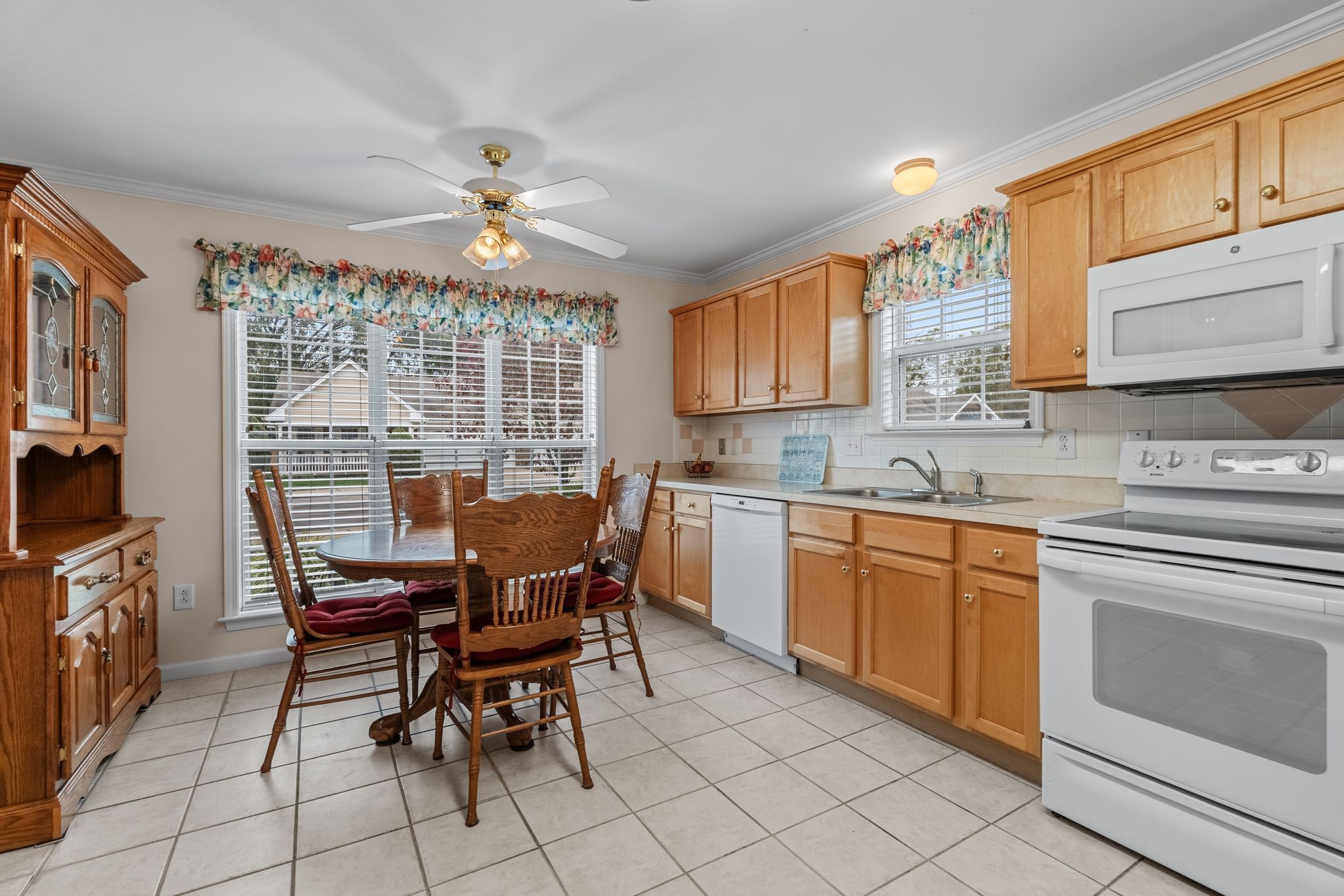 327 Forest Glen Circle