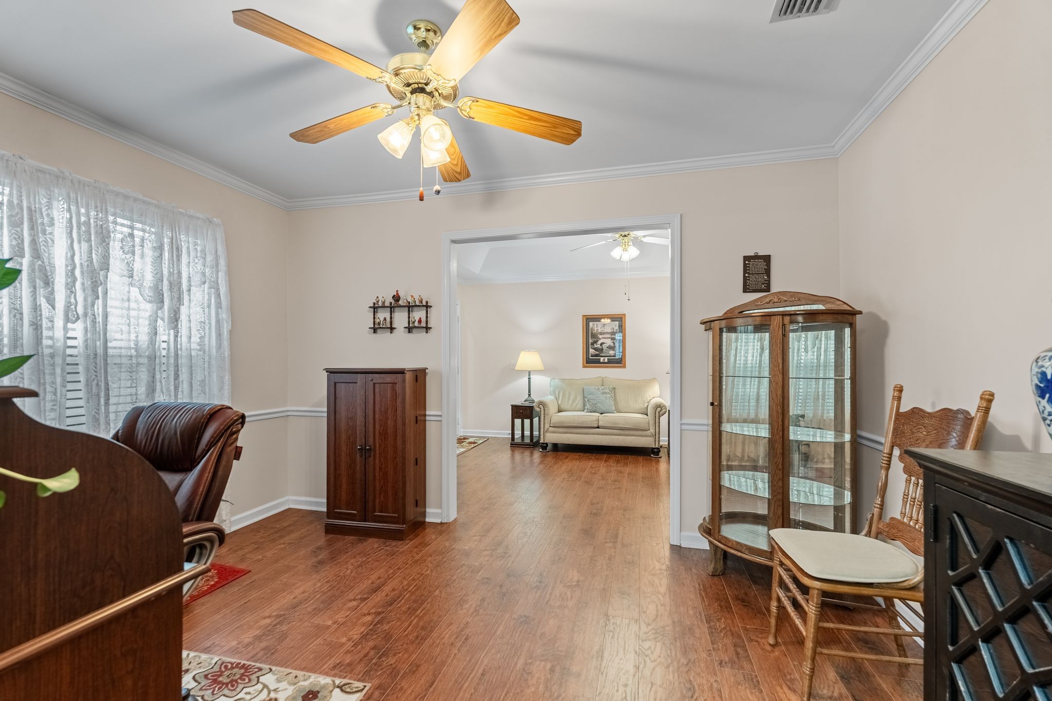 327 Forest Glen Circle