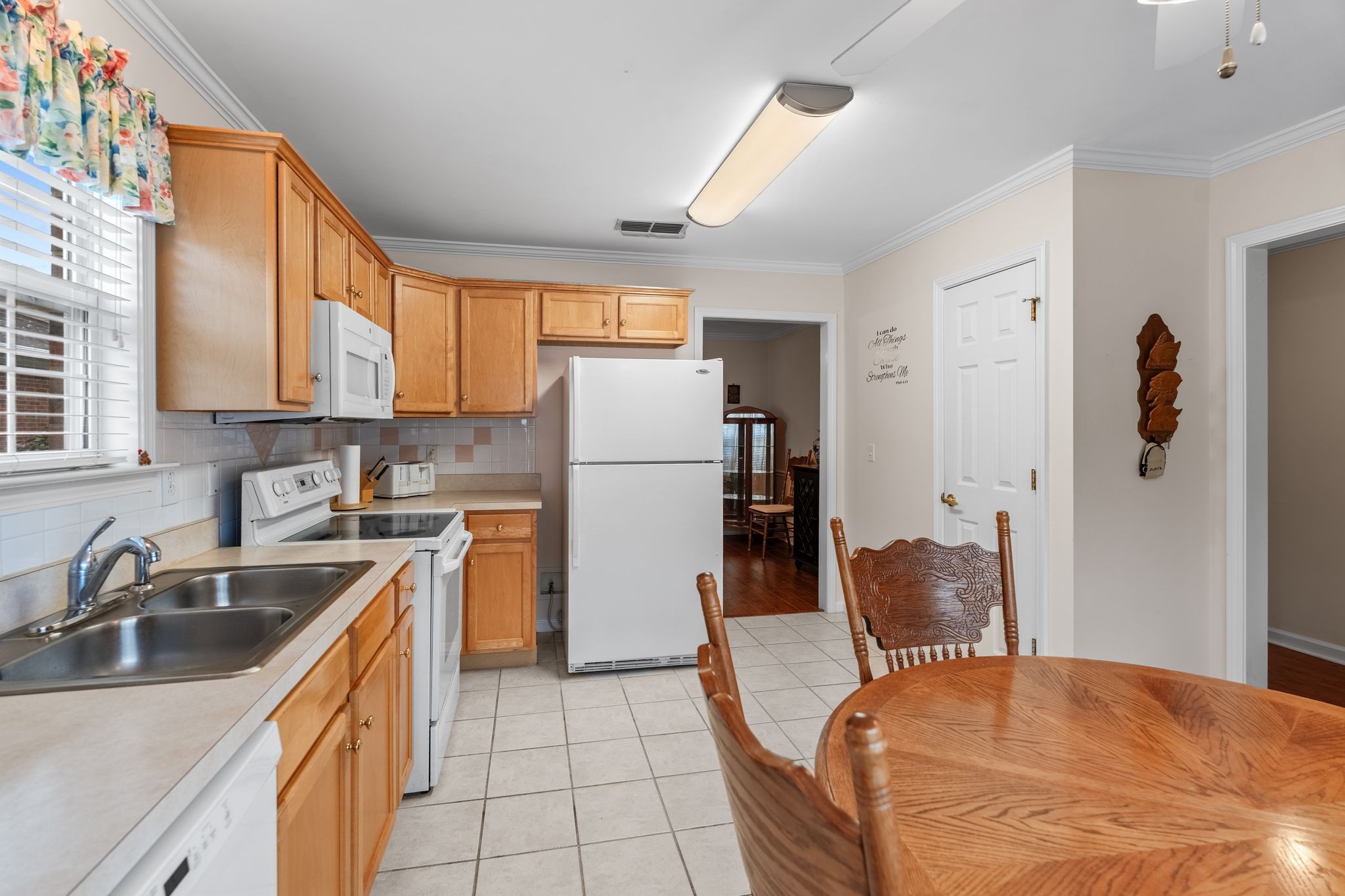 327 Forest Glen Circle