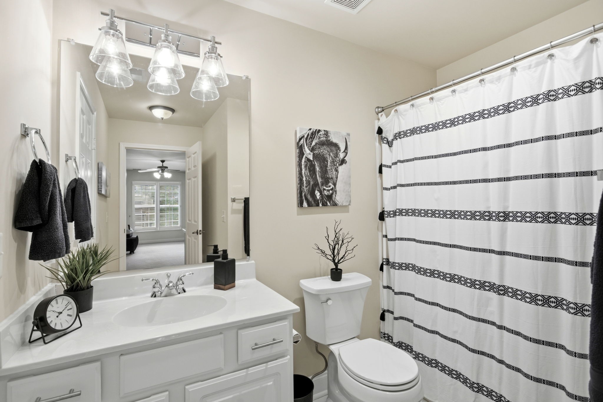 1221 Chickadee Cir