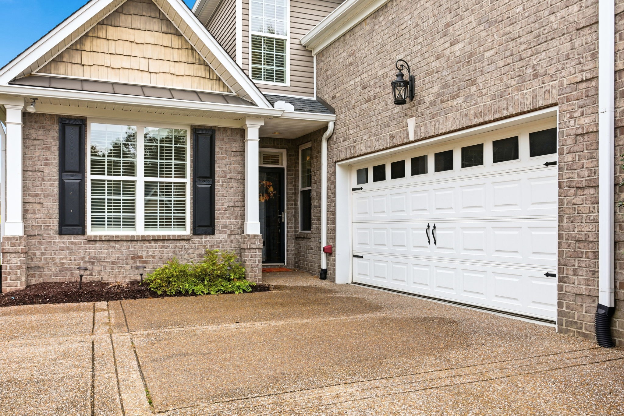 1221 Chickadee Cir