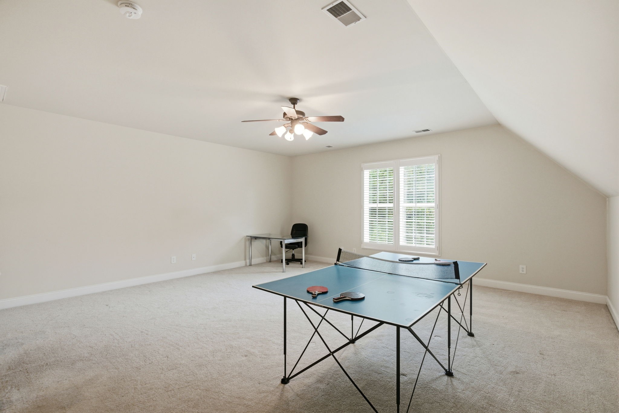 1221 Chickadee Cir