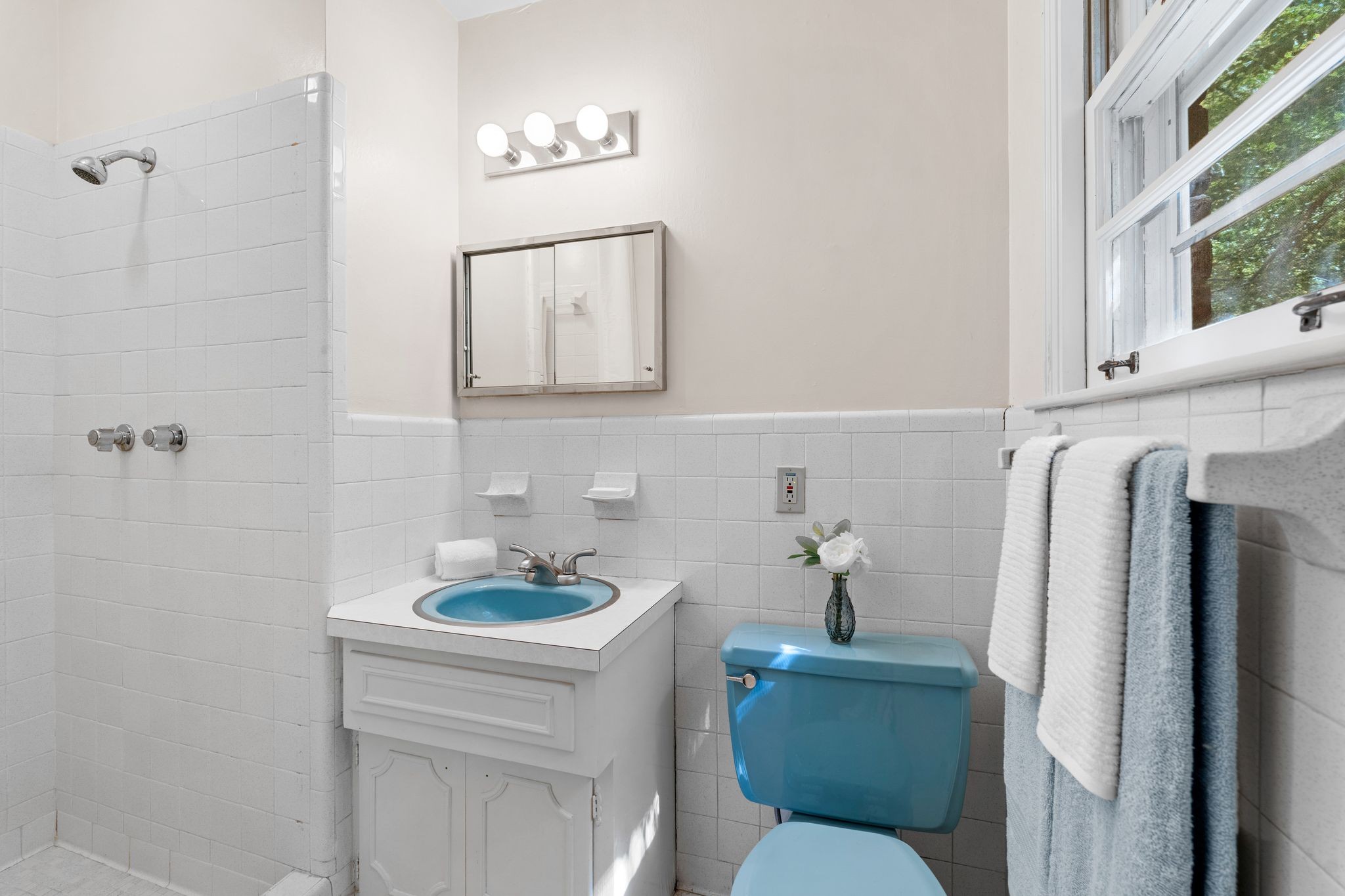 841 Highland Crest Dr