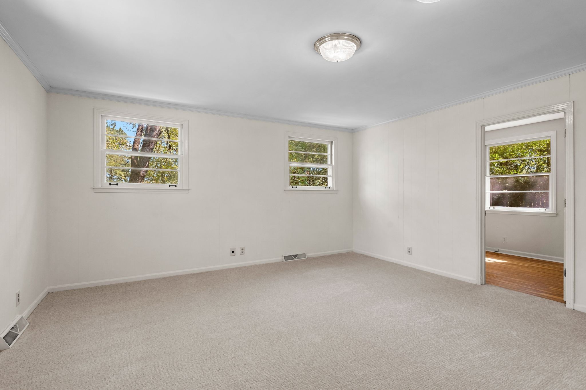 841 Highland Crest Dr